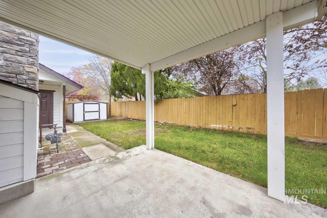 245 W Greensboro Ct, Boise, Idaho 83706, 5 Bedrooms, 2.5 Bathrooms, Residential For Sale, Price $618,000, 98980592