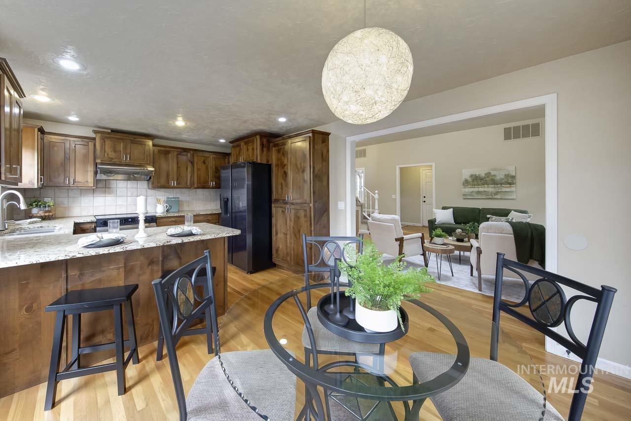 245 W Greensboro Ct, Boise, Idaho 83706, 5 Bedrooms, 2.5 Bathrooms, Residential For Sale, Price $618,000, 98980592