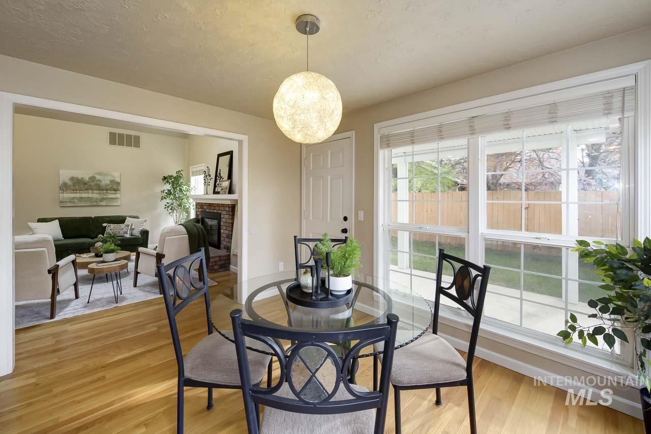 245 W Greensboro Ct, Boise, Idaho 83706, 5 Bedrooms, 2.5 Bathrooms, Residential For Sale, Price $618,000, 98980592