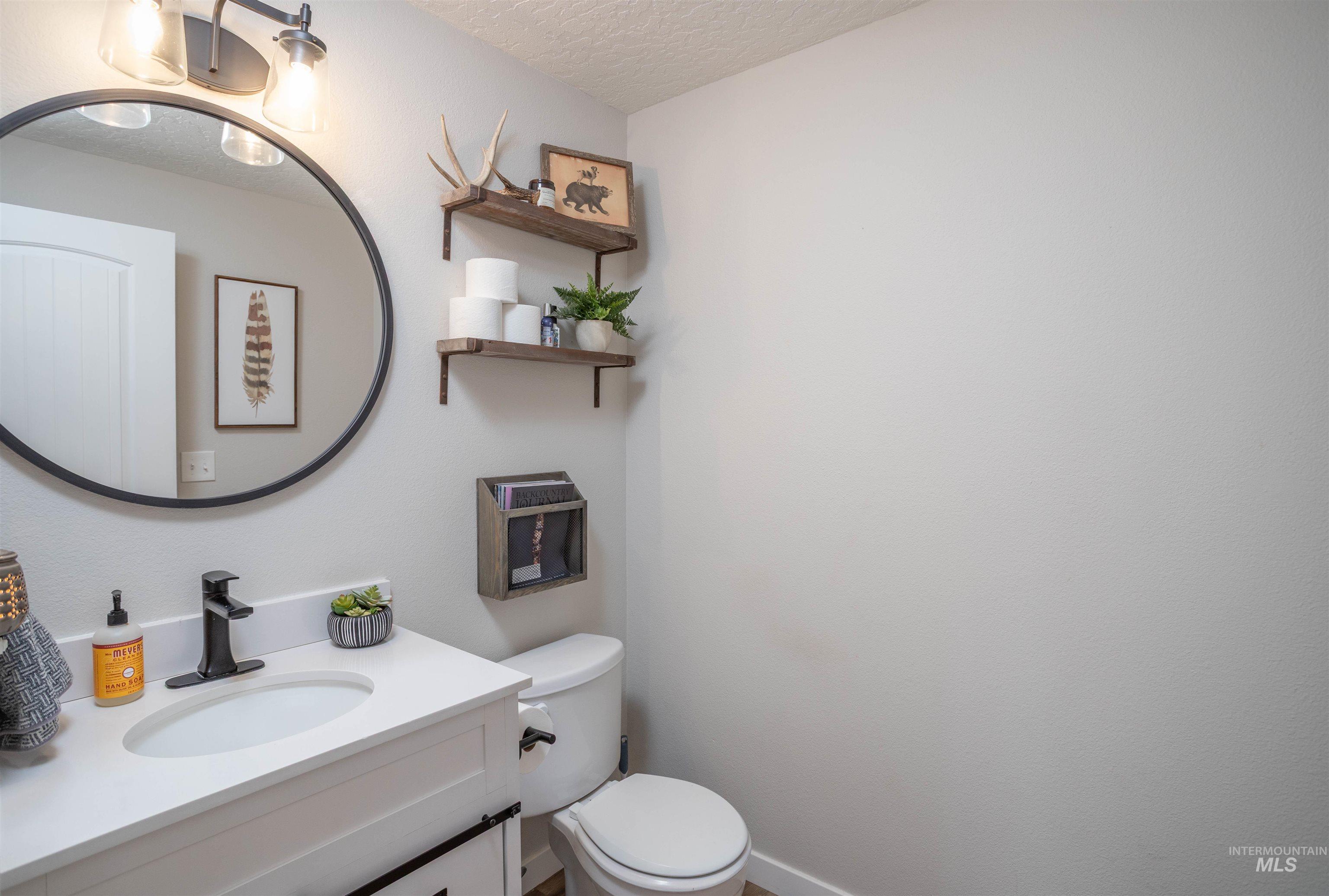 4695 Heath Way, Nampa, Idaho 83687, 4 Bedrooms, 2.5 Bathrooms, Residential For Sale, Price $754,537, 98980594