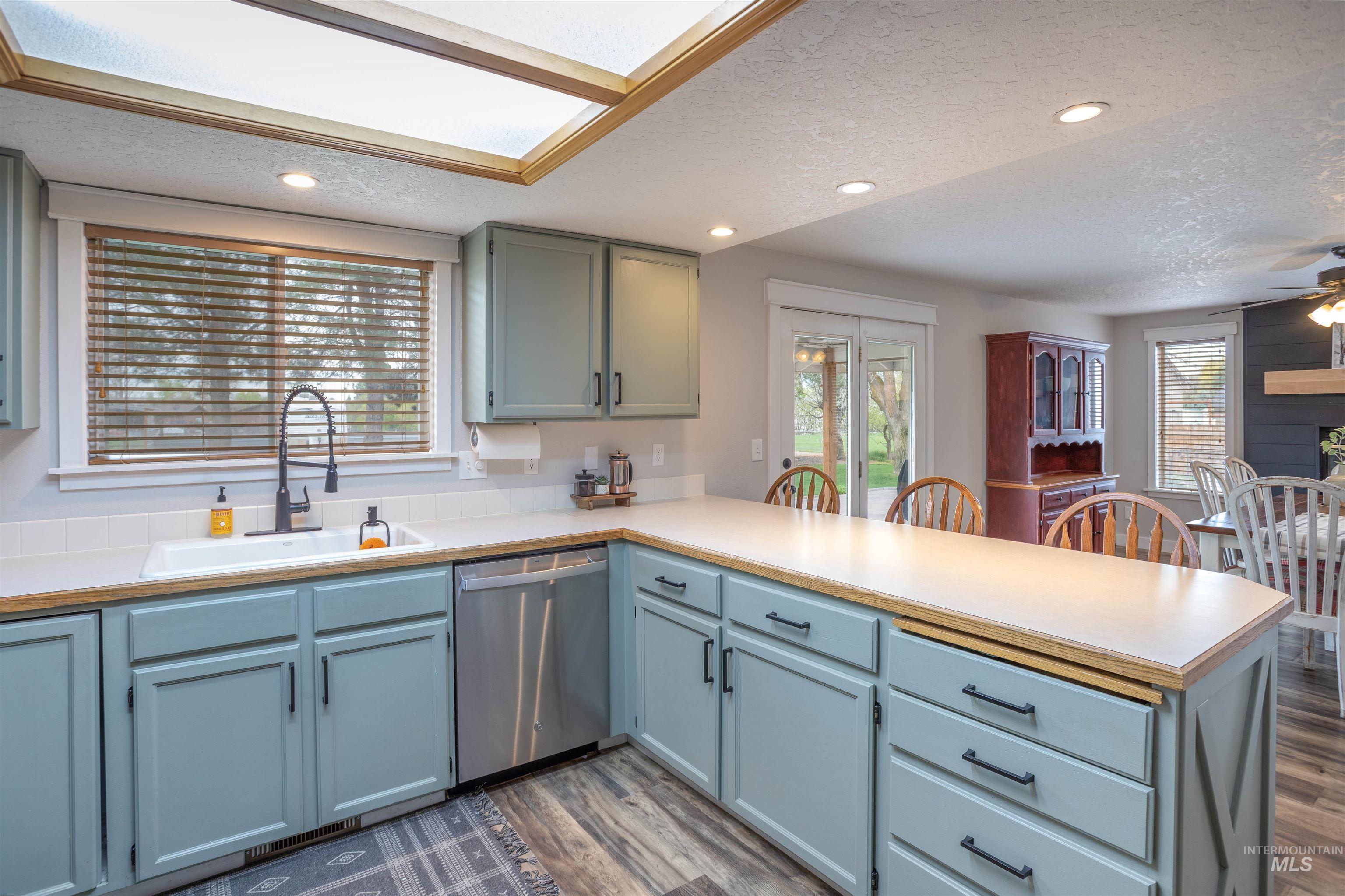 4695 Heath Way, Nampa, Idaho 83687, 4 Bedrooms, 2.5 Bathrooms, Residential For Sale, Price $754,537, 98980594