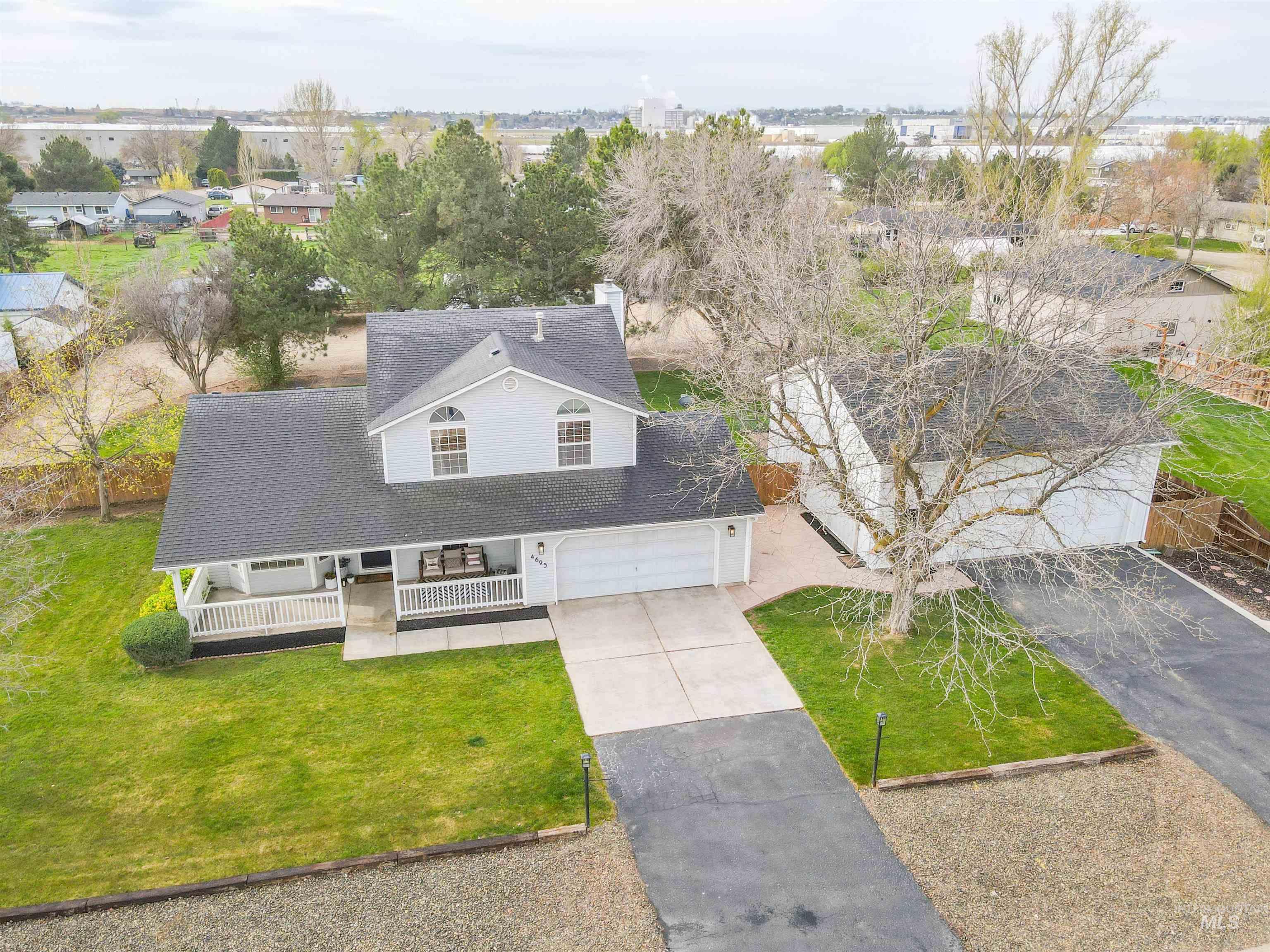 4695 Heath Way, Nampa, Idaho 83687, 4 Bedrooms, 2.5 Bathrooms, Residential For Sale, Price $754,537, 98980594