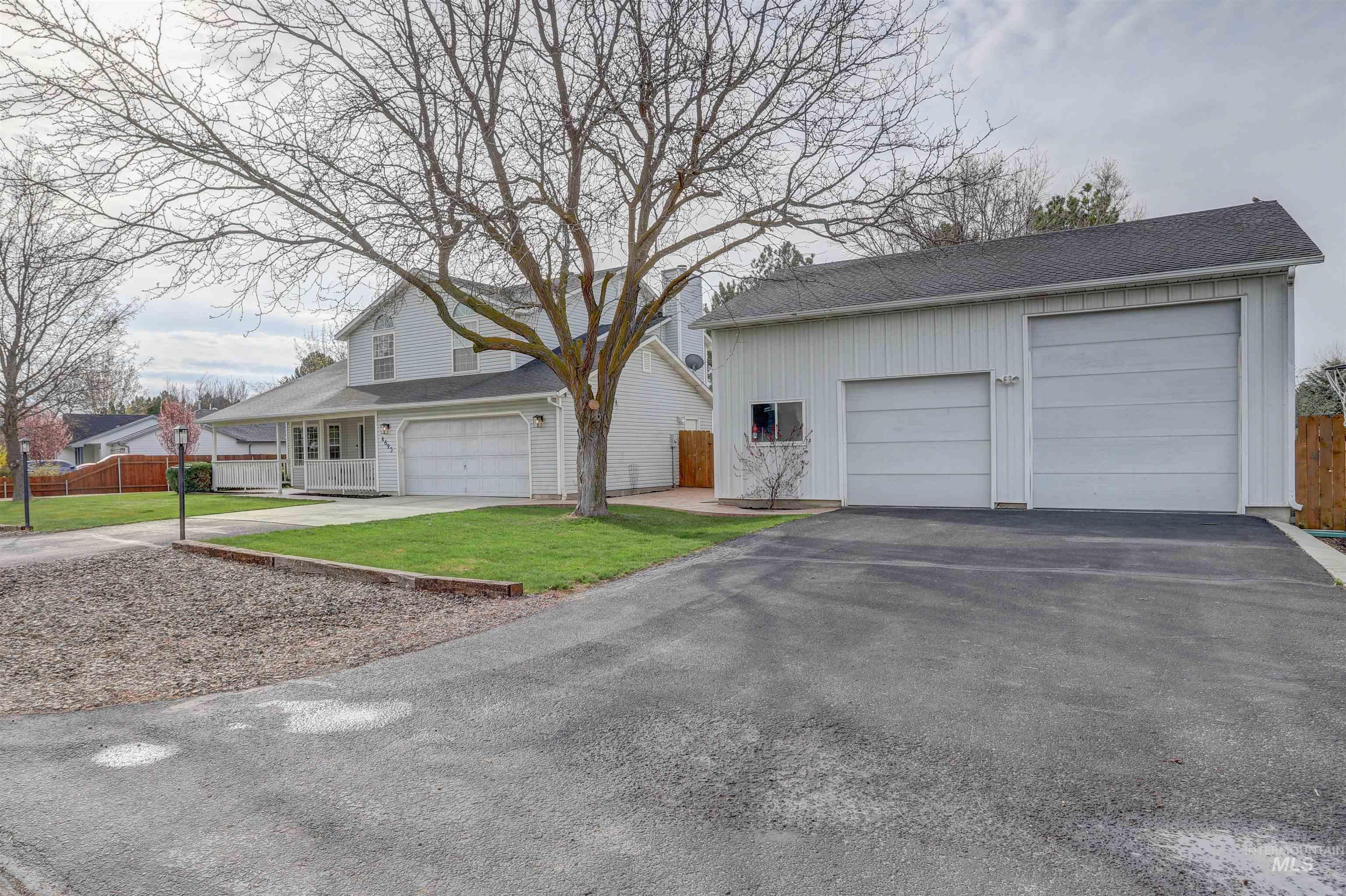 4695 Heath Way, Nampa, Idaho 83687, 4 Bedrooms, 2.5 Bathrooms, Residential For Sale, Price $754,537, 98980594