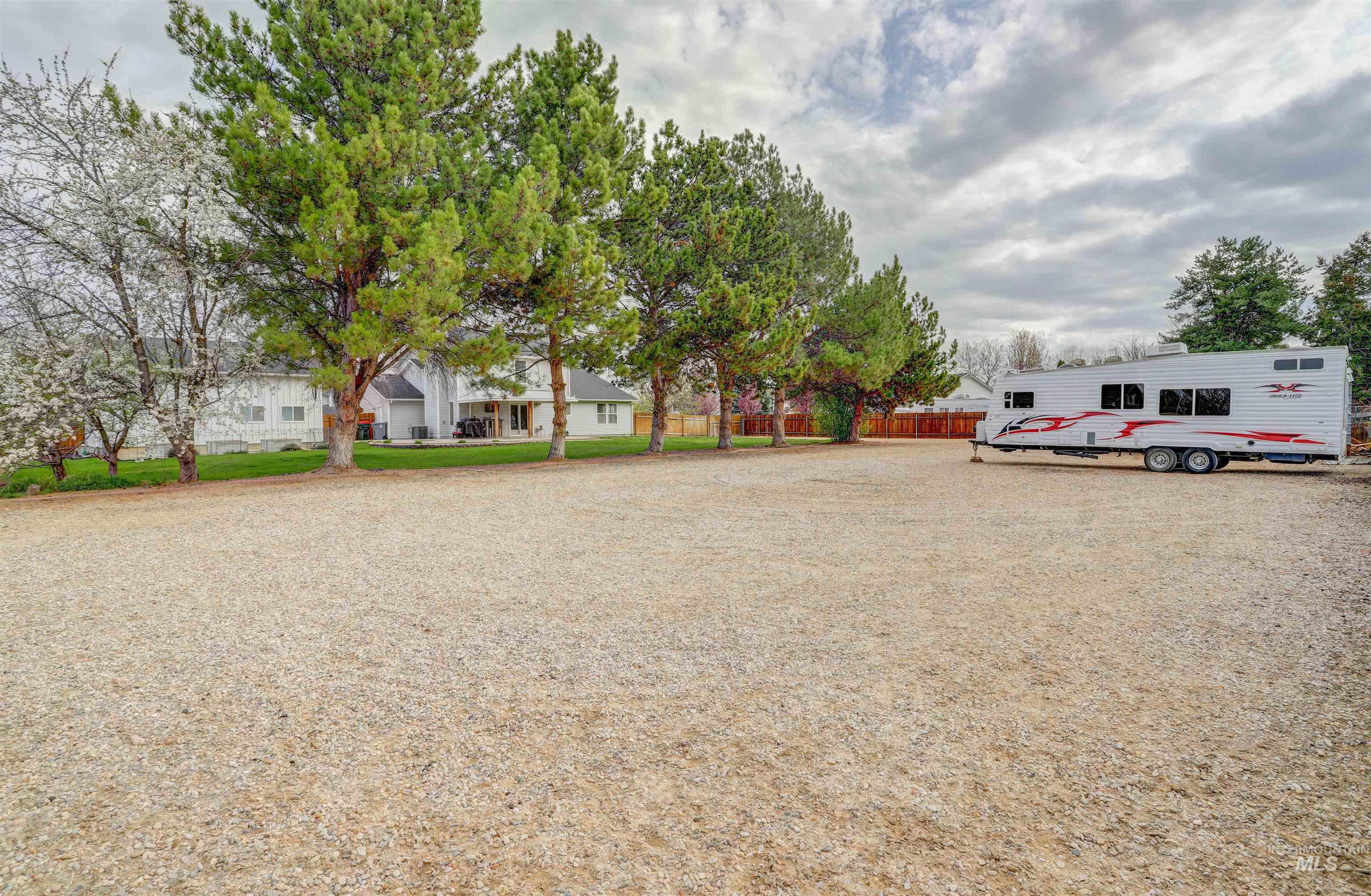 4695 Heath Way, Nampa, Idaho 83687, 4 Bedrooms, 2.5 Bathrooms, Residential For Sale, Price $754,537, 98980594