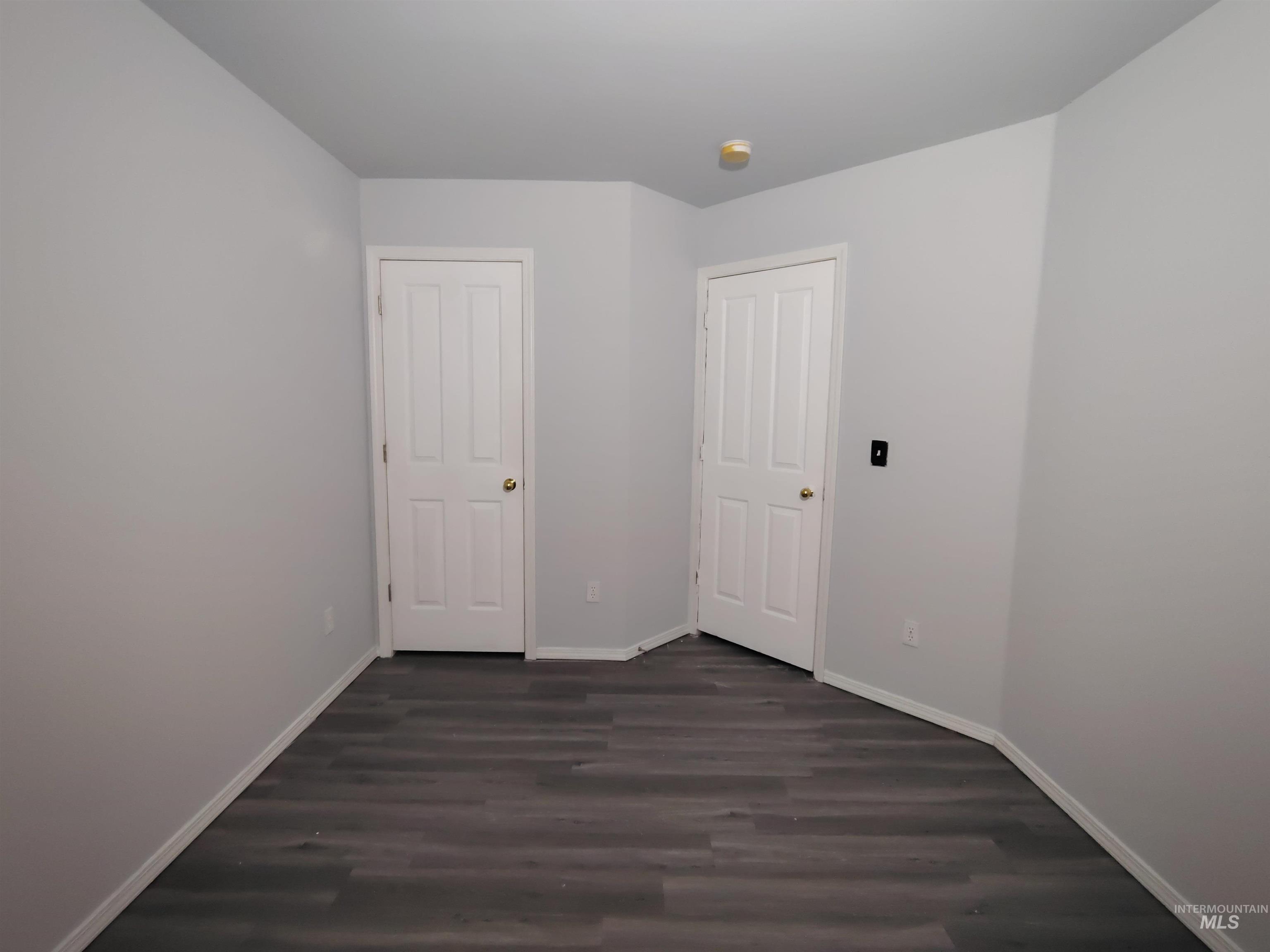 175 Sagebrush Ave, Mountain Home, Idaho 83647-4210, 3 Bedrooms, 1.5 Bathrooms, Residential For Sale, Price $235,000,MLS 98980595