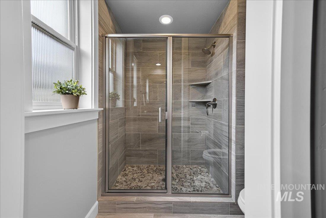 3552 W Star Hollow Dr, Meridian, Idaho 83646, 3 Bedrooms, 3 Bathrooms, Residential For Sale, Price $979,000,MLS 98980596