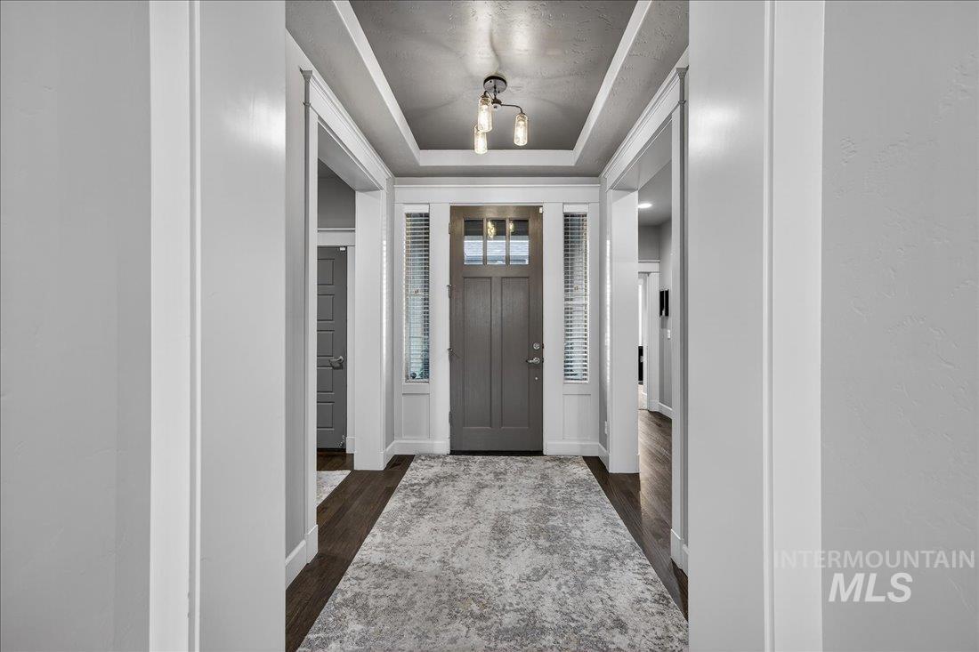 3552 W Star Hollow Dr, Meridian, Idaho 83646, 3 Bedrooms, 3 Bathrooms, Residential For Sale, Price $979,000,MLS 98980596