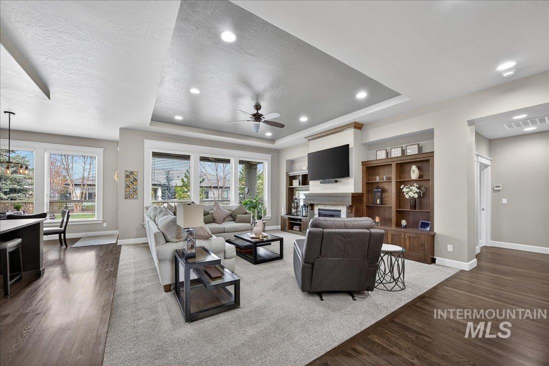 3552 W Star Hollow Dr, Meridian, Idaho 83646, 3 Bedrooms, 3 Bathrooms, Residential For Sale, Price $979,000,MLS 98980596