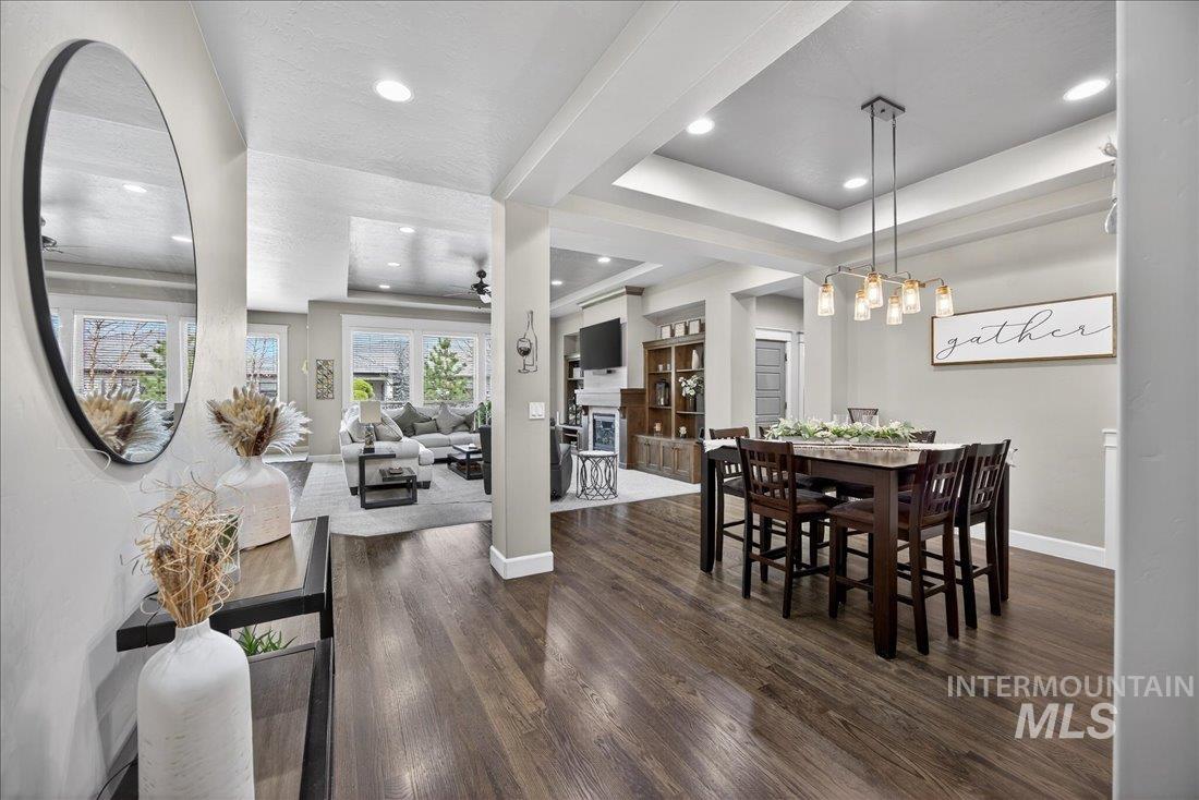 3552 W Star Hollow Dr, Meridian, Idaho 83646, 3 Bedrooms, 3 Bathrooms, Residential For Sale, Price $979,000,MLS 98980596