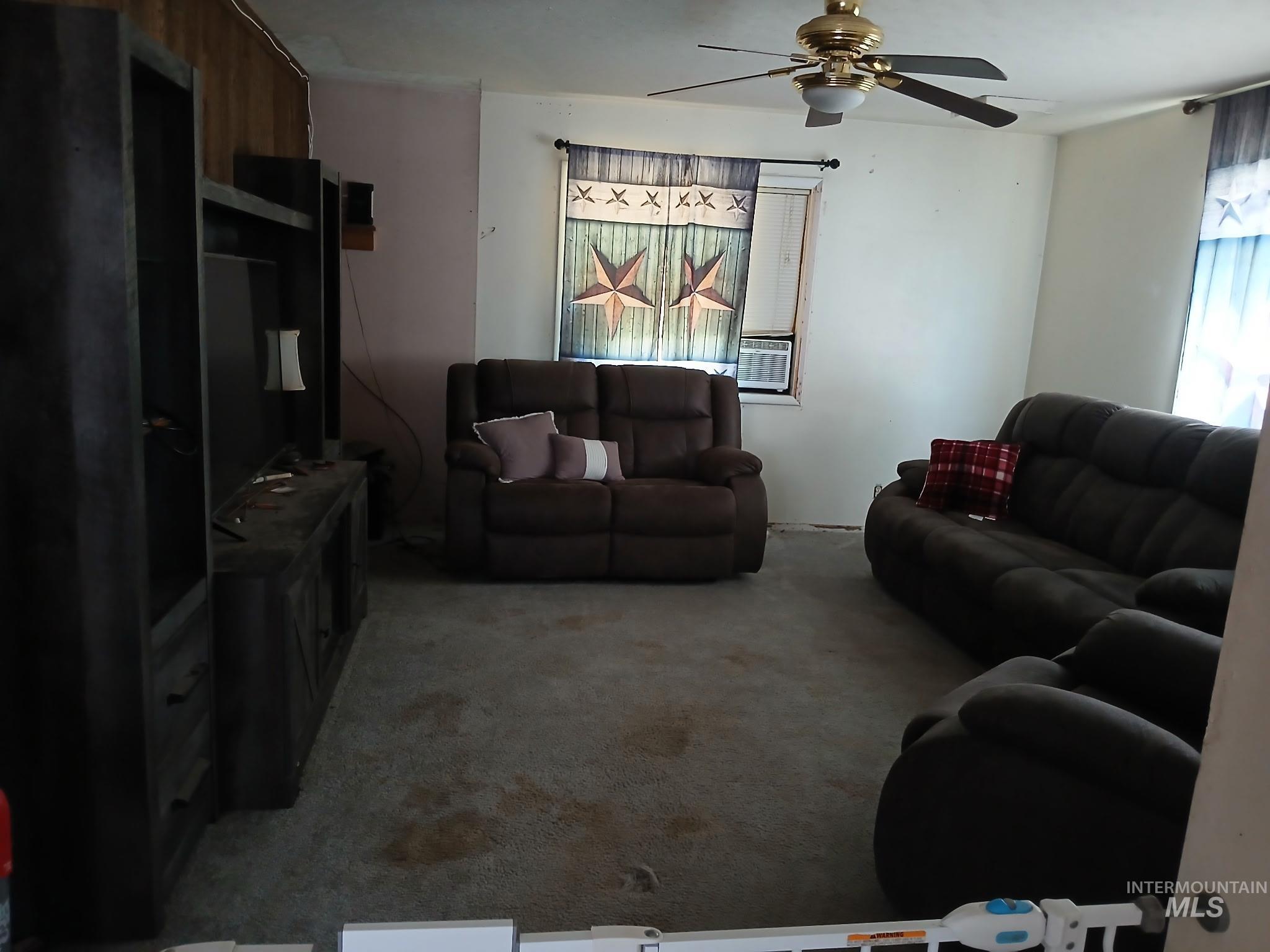 1242 S 12th Street, Payette, Idaho 83661-3385, 4 Bedrooms, 2 Bathrooms, Residential For Sale, Price $350,000,MLS 98980597