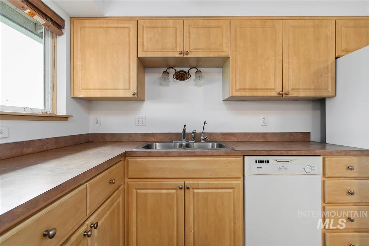 1051 Haas Rd, Weiser, Idaho 83672, 3 Bedrooms, 2 Bathrooms, Residential For Sale, Price $474,900, 98980598