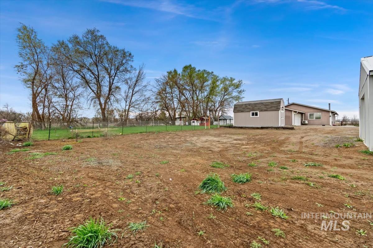 1051 Haas Rd, Weiser, Idaho 83672, 3 Bedrooms, 2 Bathrooms, Residential For Sale, Price $474,900, 98980598