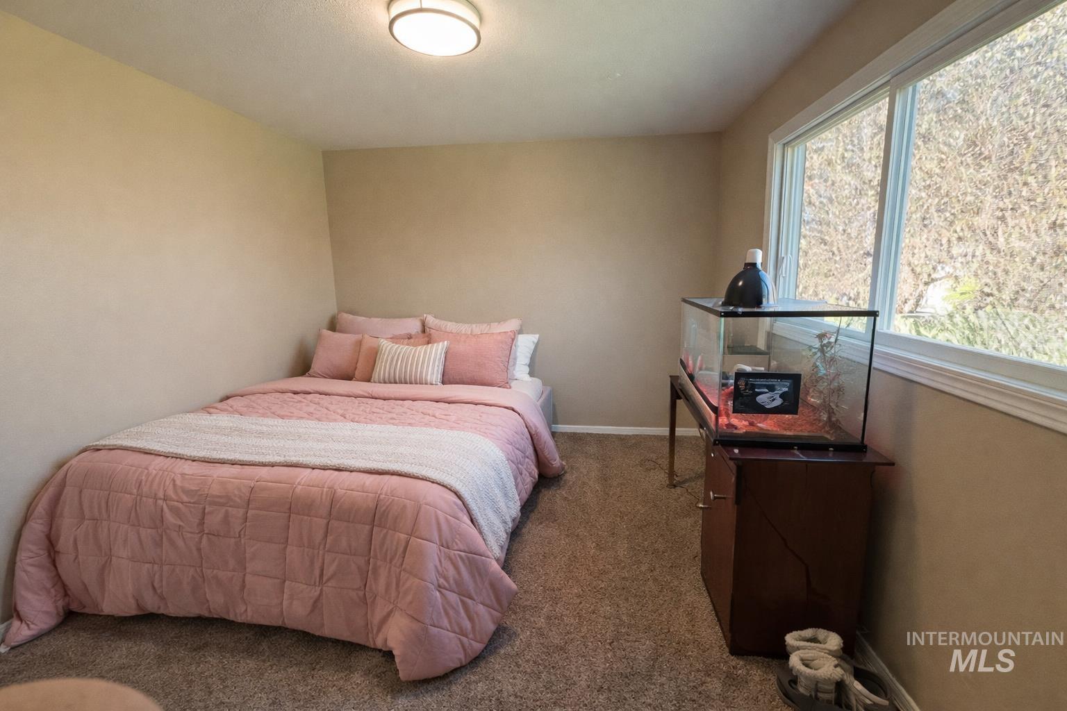 214 W 8th Avenue, Jerome, Idaho 83301, 3 Bedrooms, 1 Bathroom, Residential For Sale, Price $260,000, 98980601