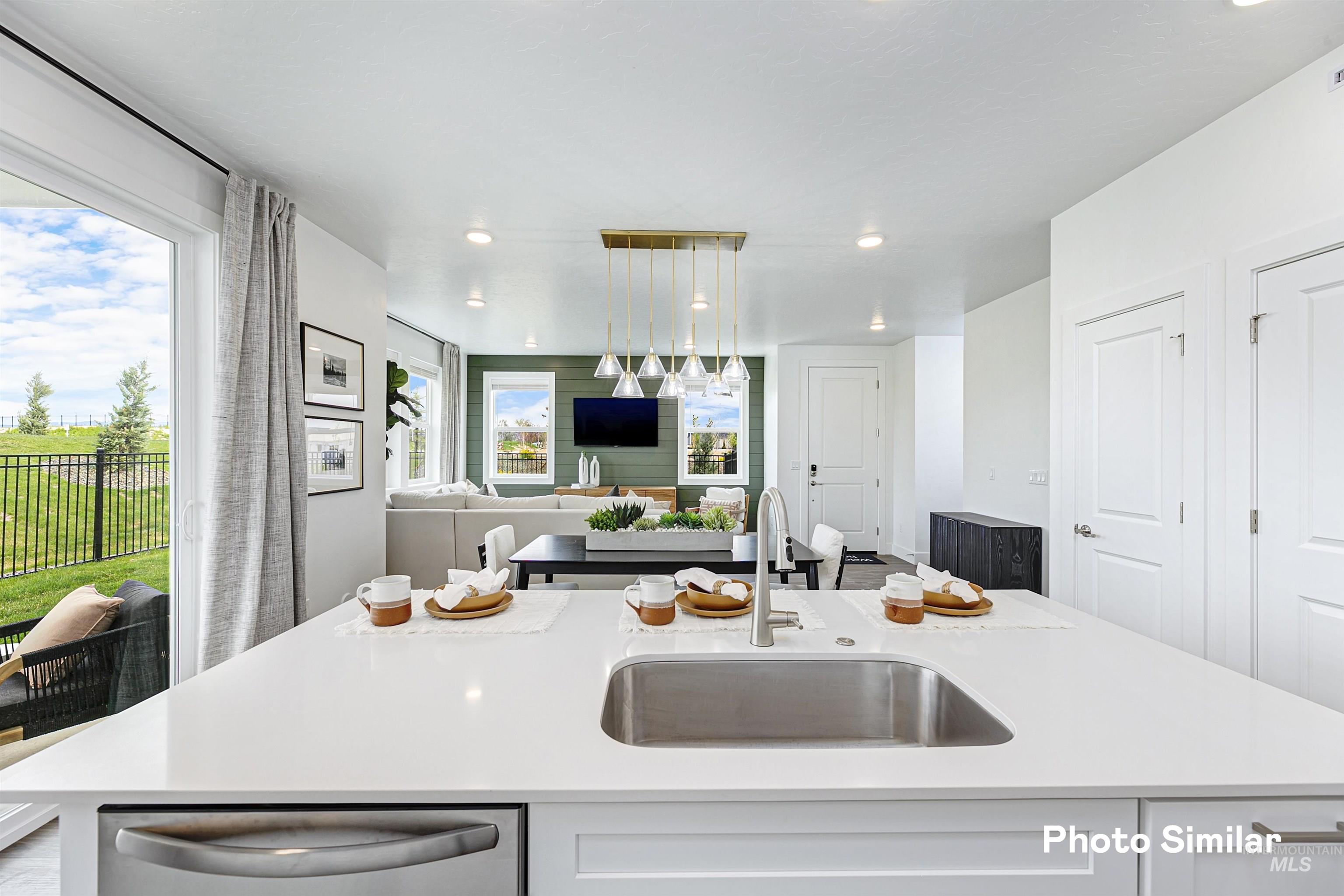 1725 N Big Star Ave, Eagle, Idaho 83616, 3 Bedrooms, 2.5 Bathrooms, Residential For Sale, Price $414,900, 98980602