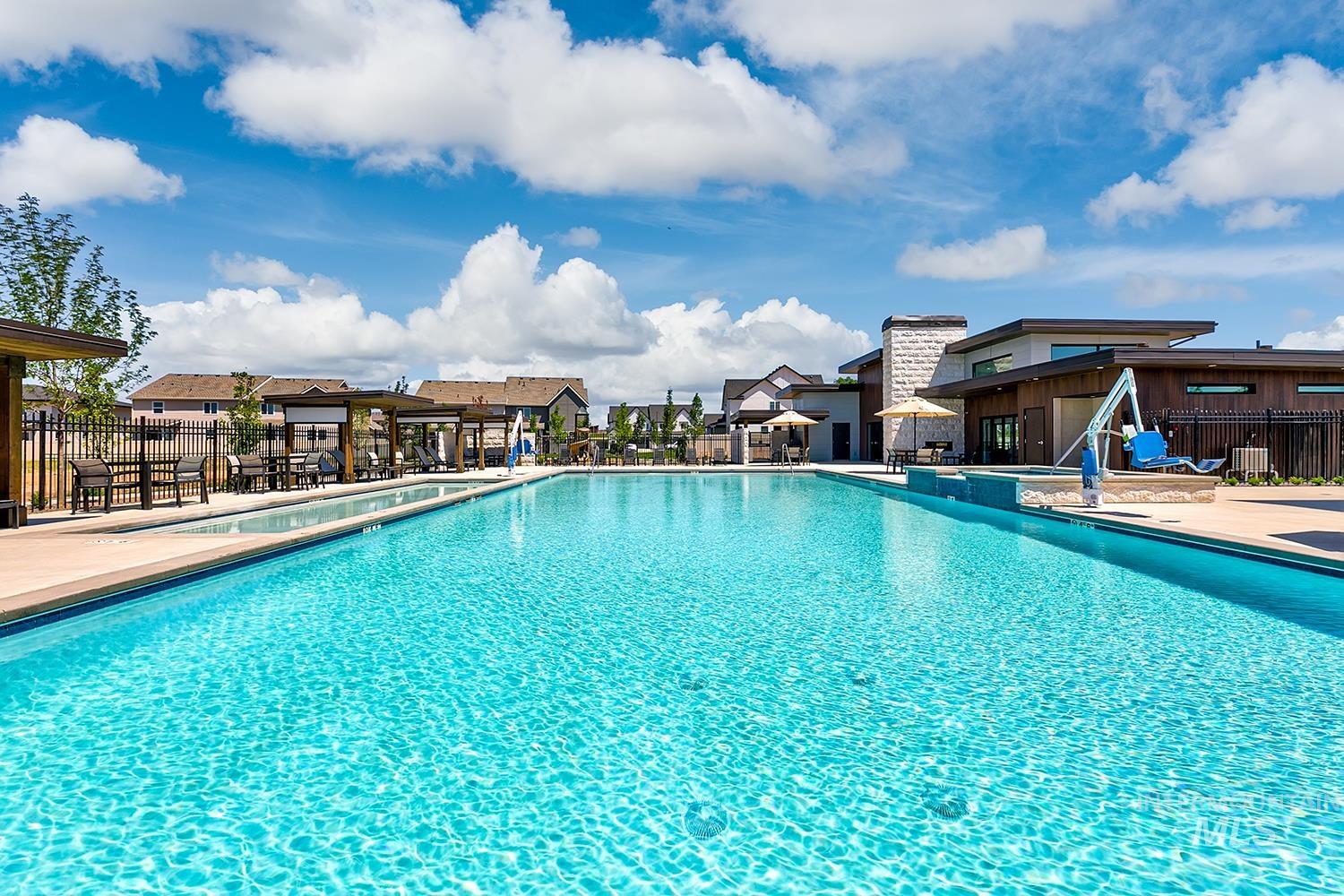 1725 N Big Star Ave, Eagle, Idaho 83616, 3 Bedrooms, 2.5 Bathrooms, Residential For Sale, Price $414,900, 98980602