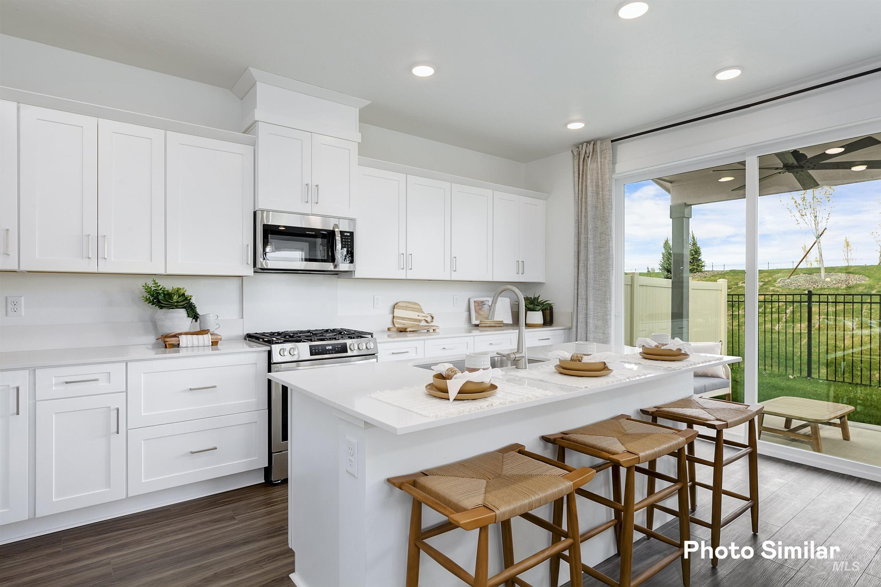 1725 N Big Star Ave, Eagle, Idaho 83616, 3 Bedrooms, 2.5 Bathrooms, Residential For Sale, Price $414,900, 98980602