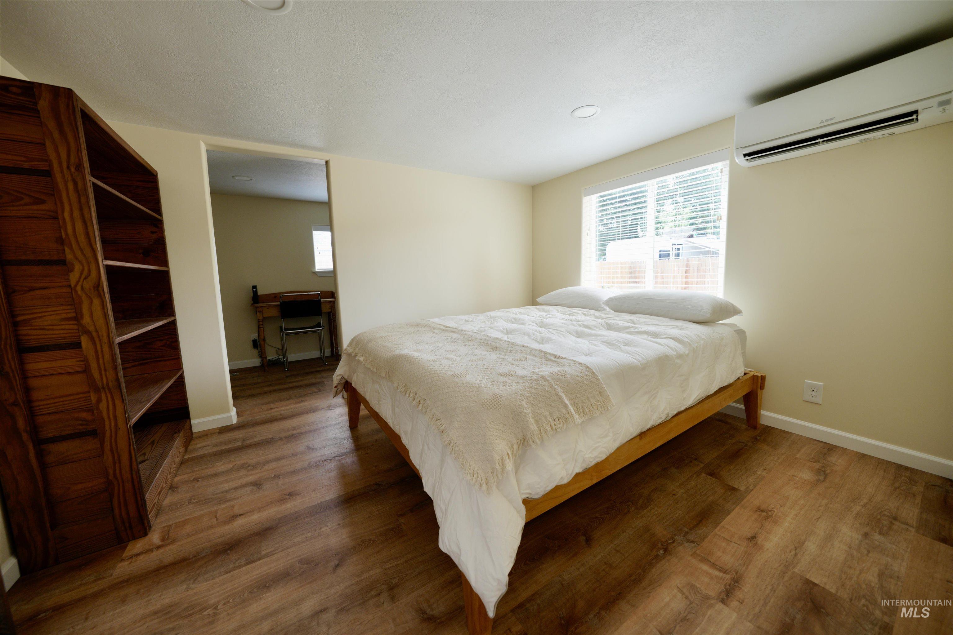 115 Locust St, Horseshoe Bend, Idaho 83629, 1 Bedroom, 1 Bathroom, Residential For Sale, Price $249,000,MLS 98980604