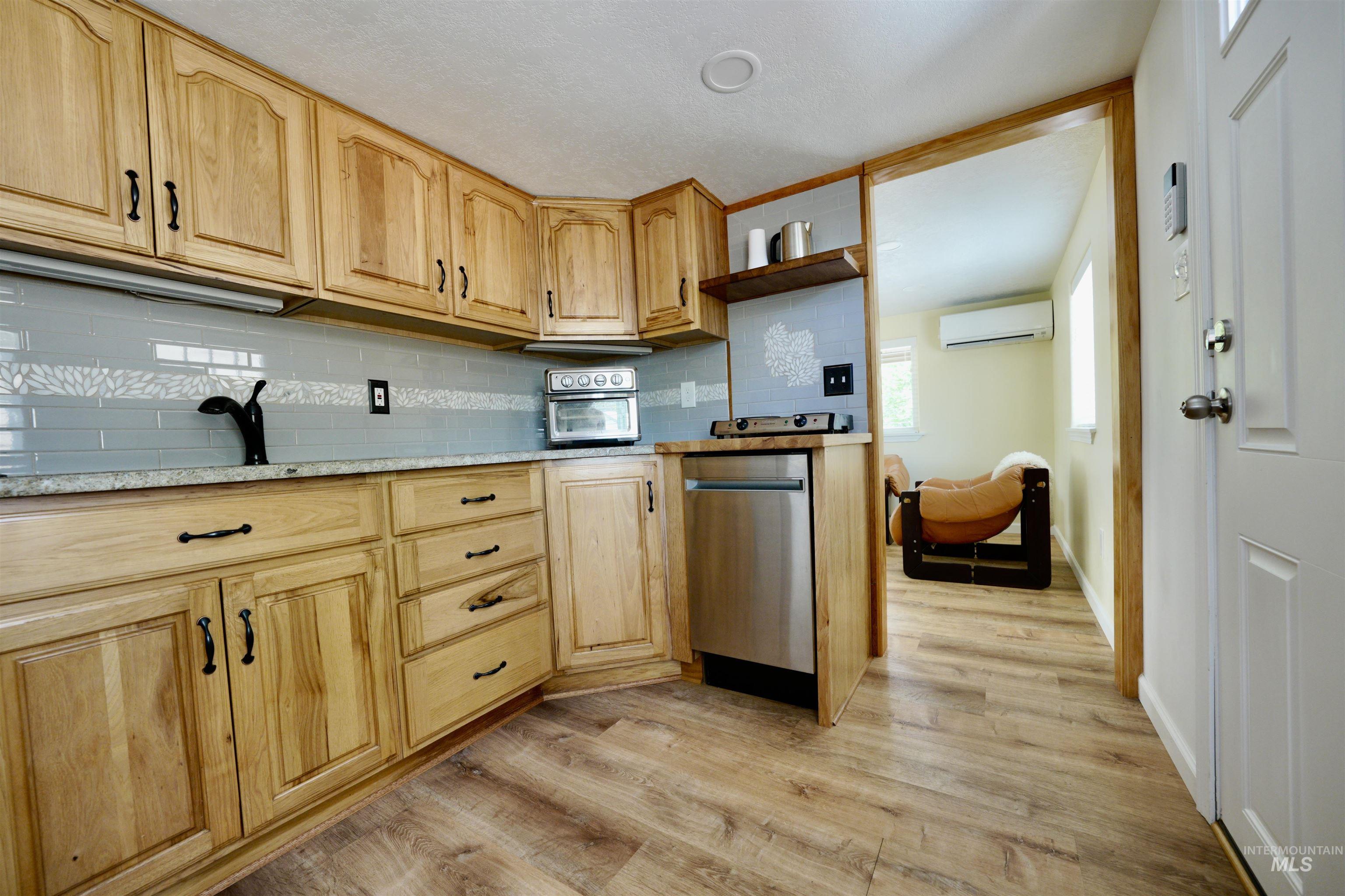 115 Locust St, Horseshoe Bend, Idaho 83629, 1 Bedroom, 1 Bathroom, Residential For Sale, Price $249,000,MLS 98980604