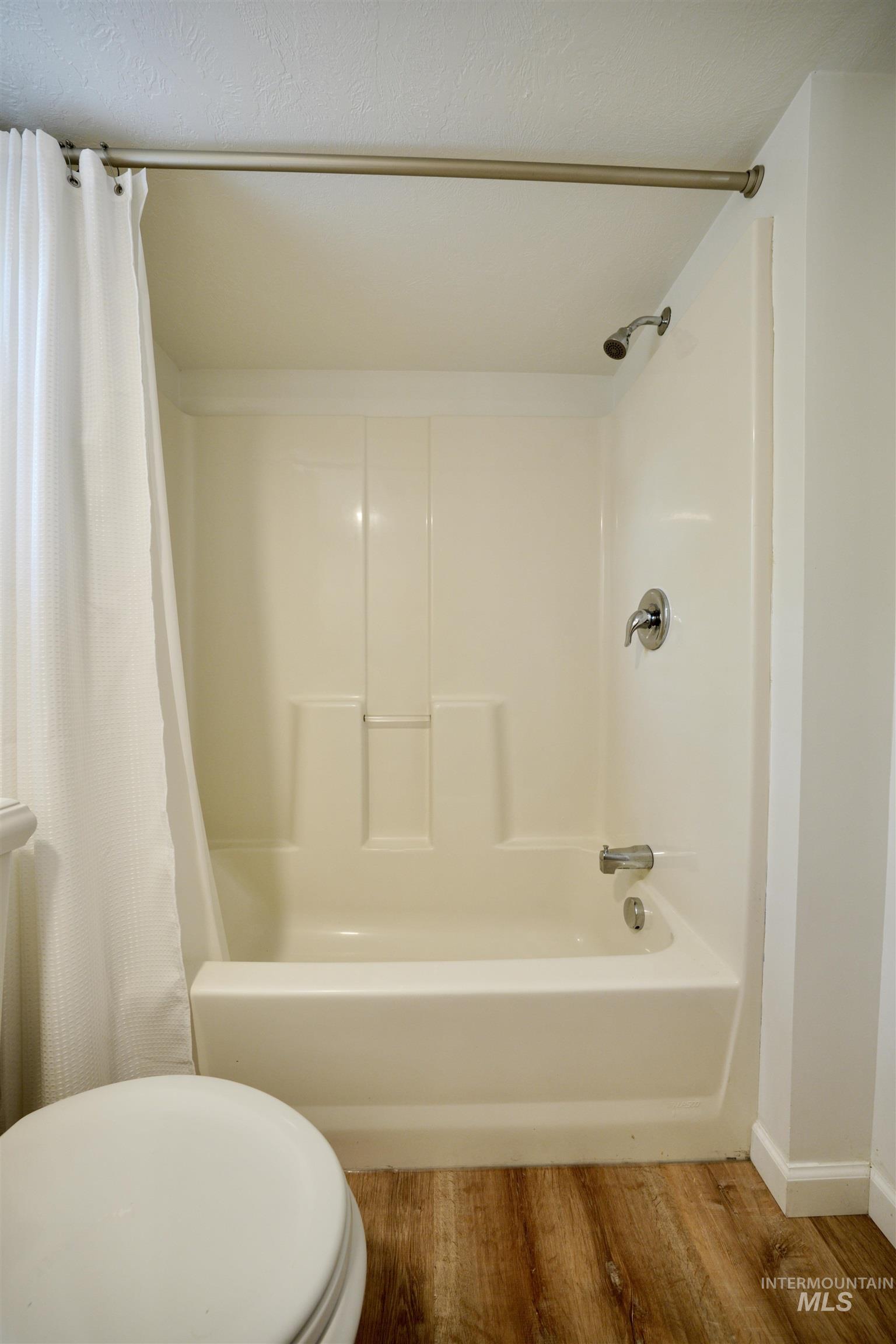 115 Locust St, Horseshoe Bend, Idaho 83629, 1 Bedroom, 1 Bathroom, Residential For Sale, Price $249,000,MLS 98980604