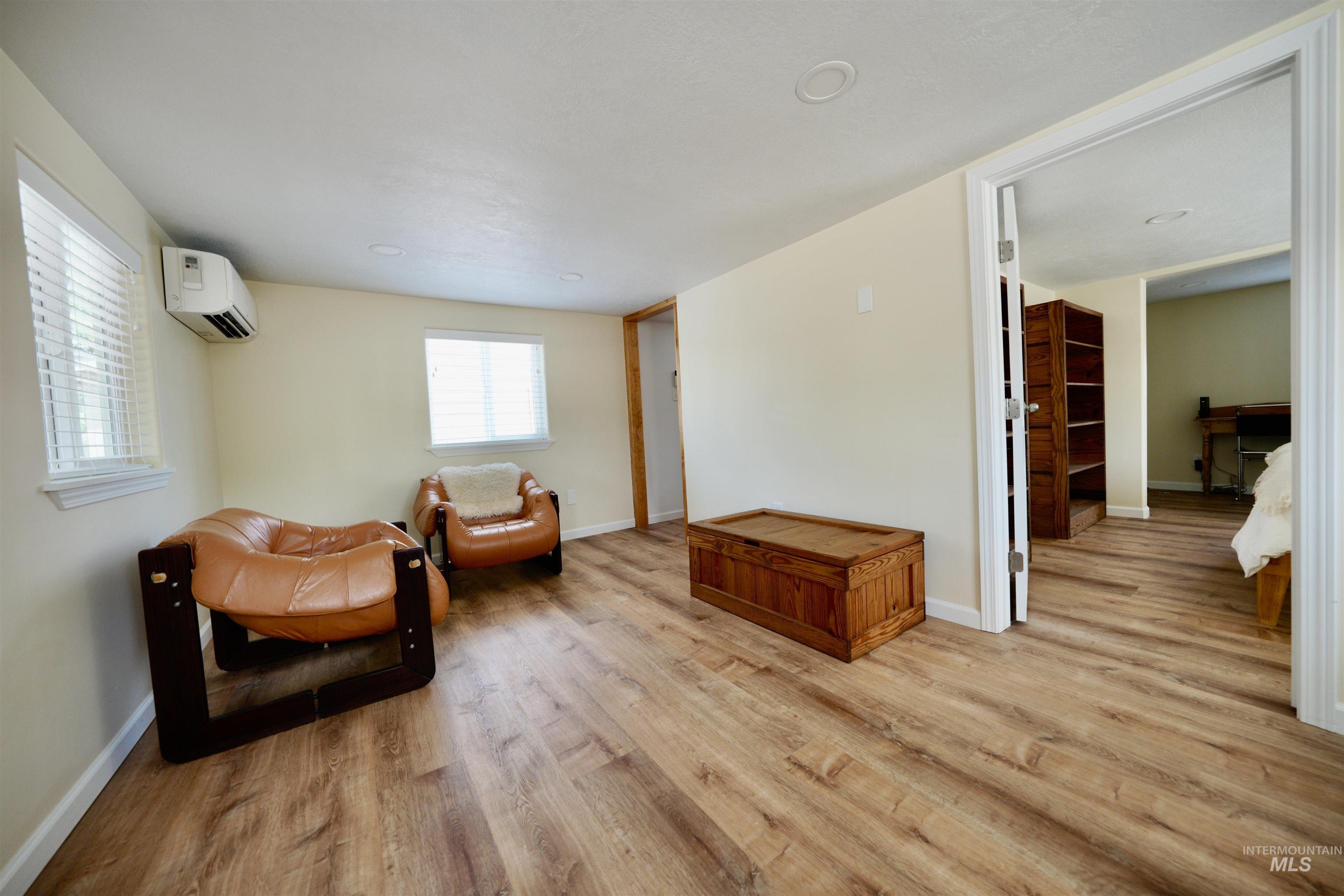 115 Locust St, Horseshoe Bend, Idaho 83629, 1 Bedroom, 1 Bathroom, Residential For Sale, Price $249,000,MLS 98980604