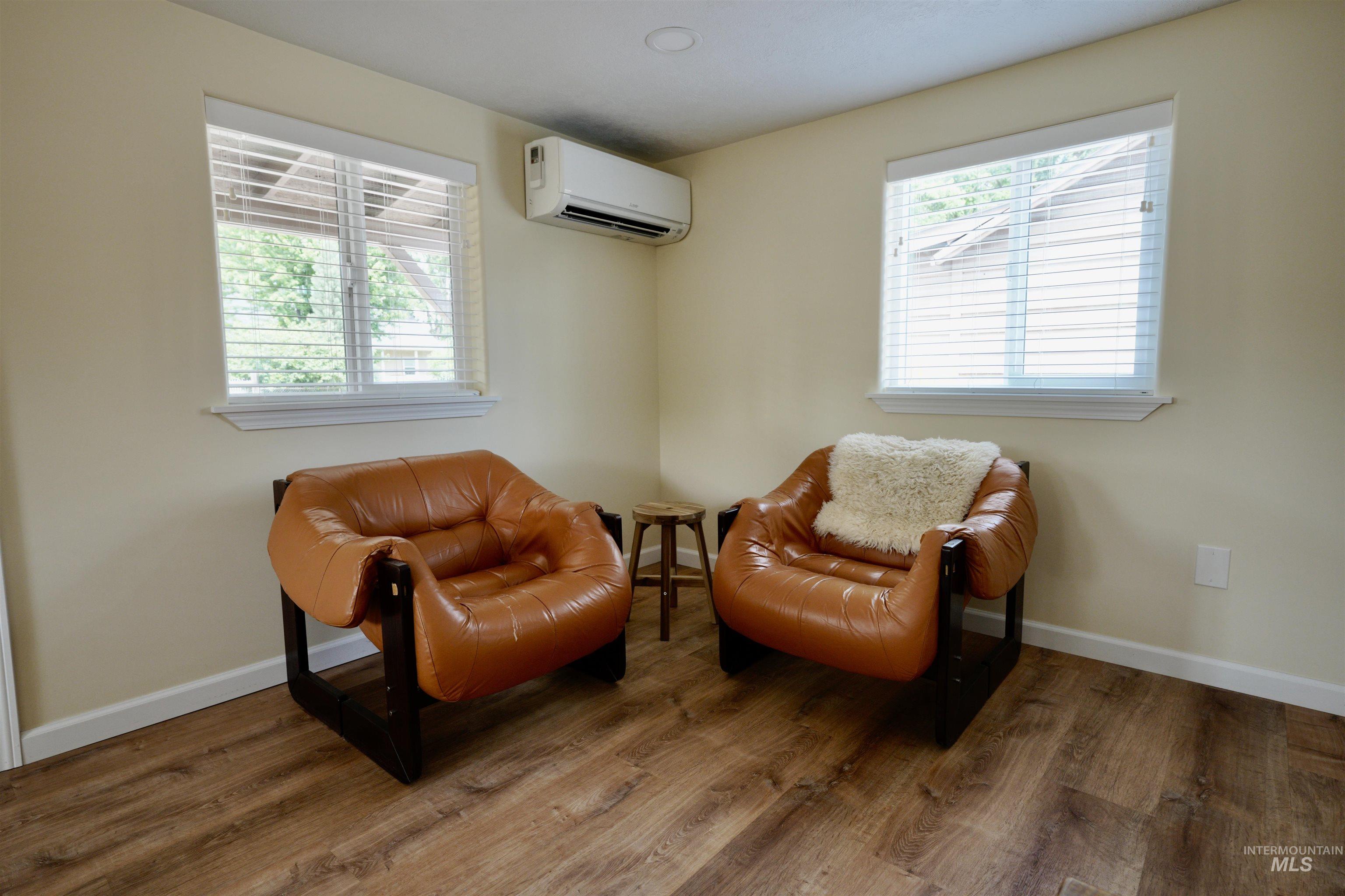 115 Locust St, Horseshoe Bend, Idaho 83629, 1 Bedroom, 1 Bathroom, Residential For Sale, Price $249,000,MLS 98980604