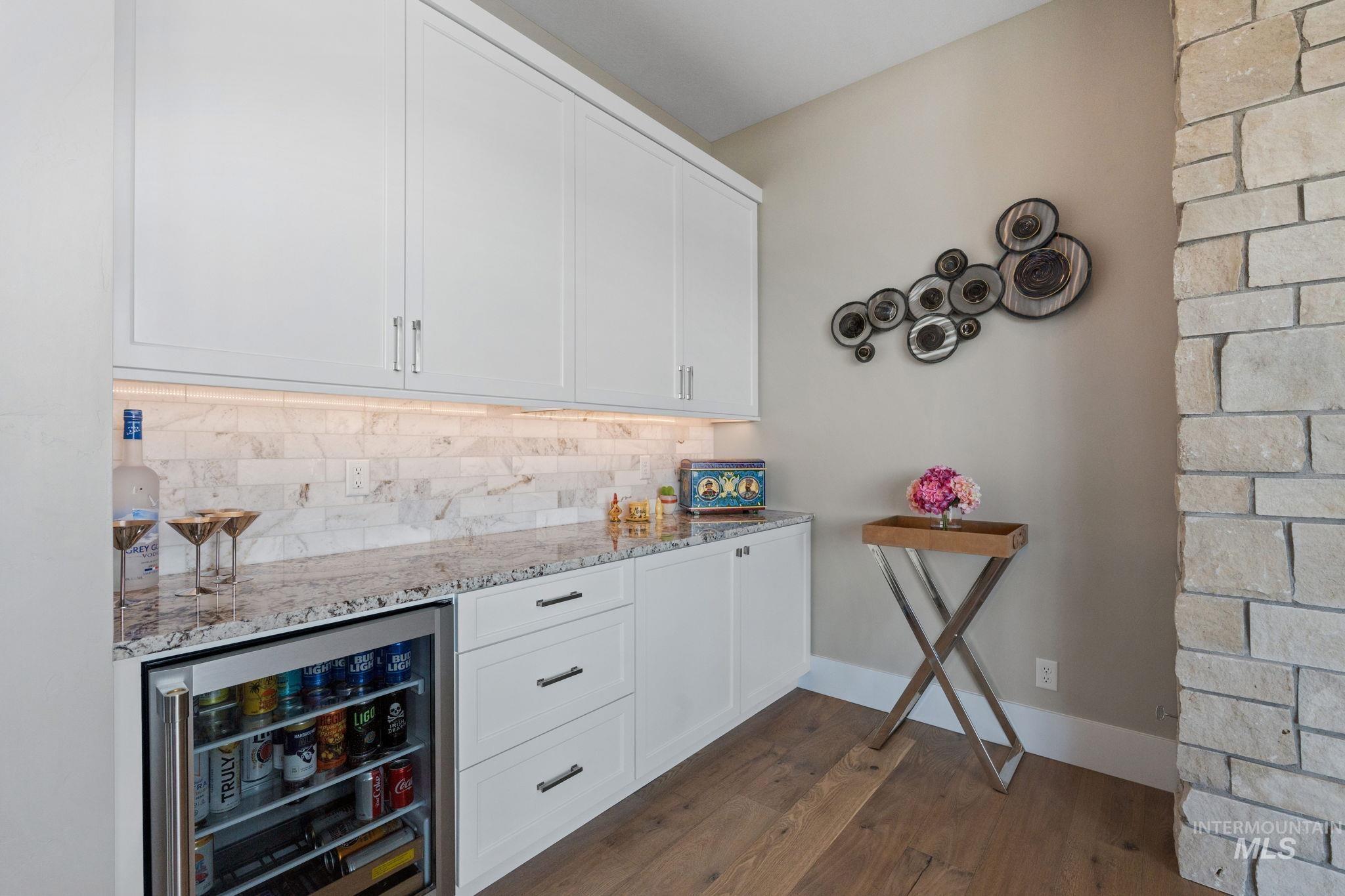 281 Lakeshore Dr, American Falls, Idaho 83211, 5 Bedrooms, 4.5 Bathrooms, Residential For Sale, Price $2,495,000,MLS 98980608