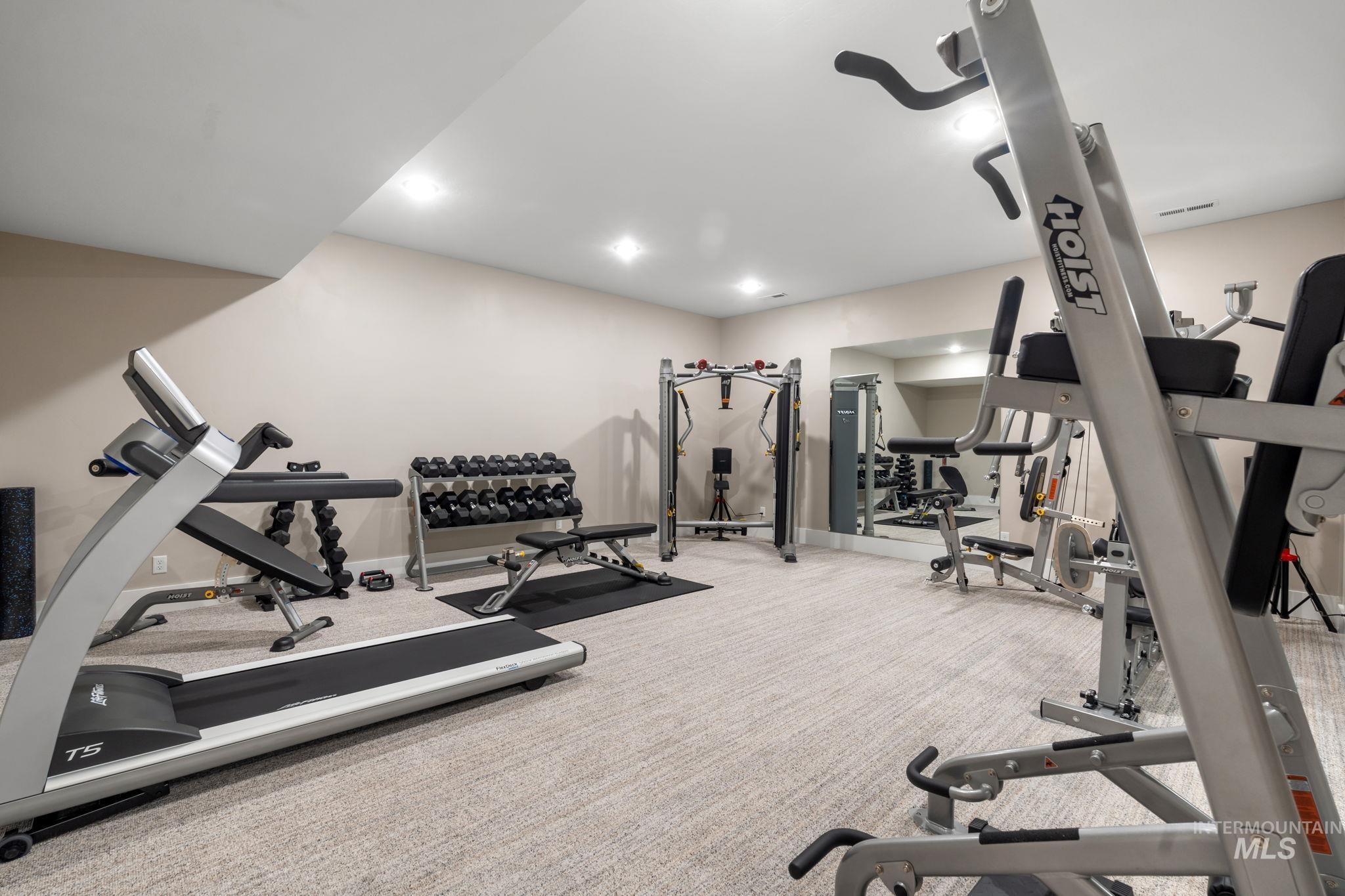 281 Lakeshore Dr, American Falls, Idaho 83211, 5 Bedrooms, 4.5 Bathrooms, Residential For Sale, Price $2,495,000,MLS 98980608