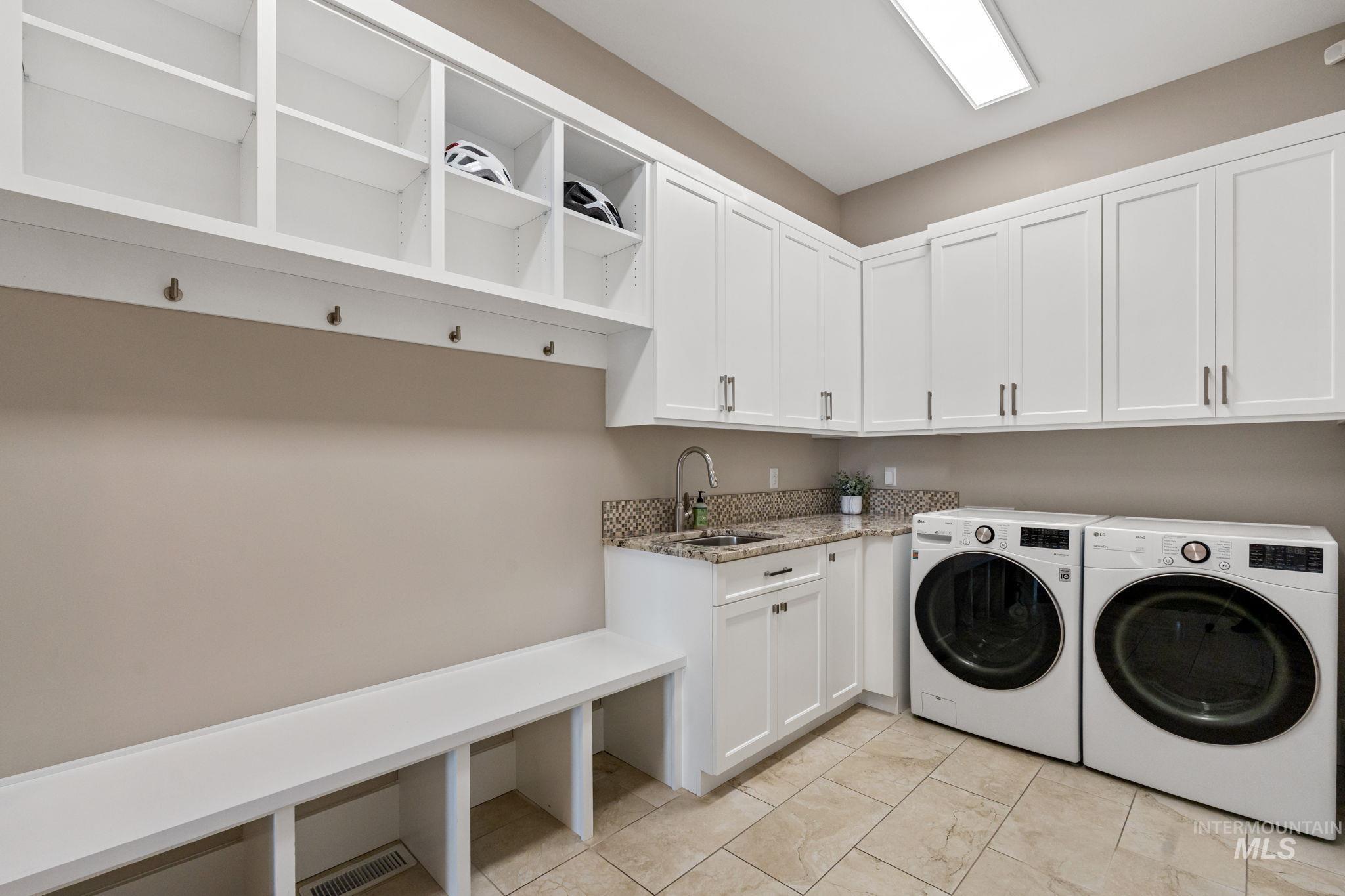 281 Lakeshore Dr, American Falls, Idaho 83211, 5 Bedrooms, 4.5 Bathrooms, Residential For Sale, Price $2,495,000,MLS 98980608