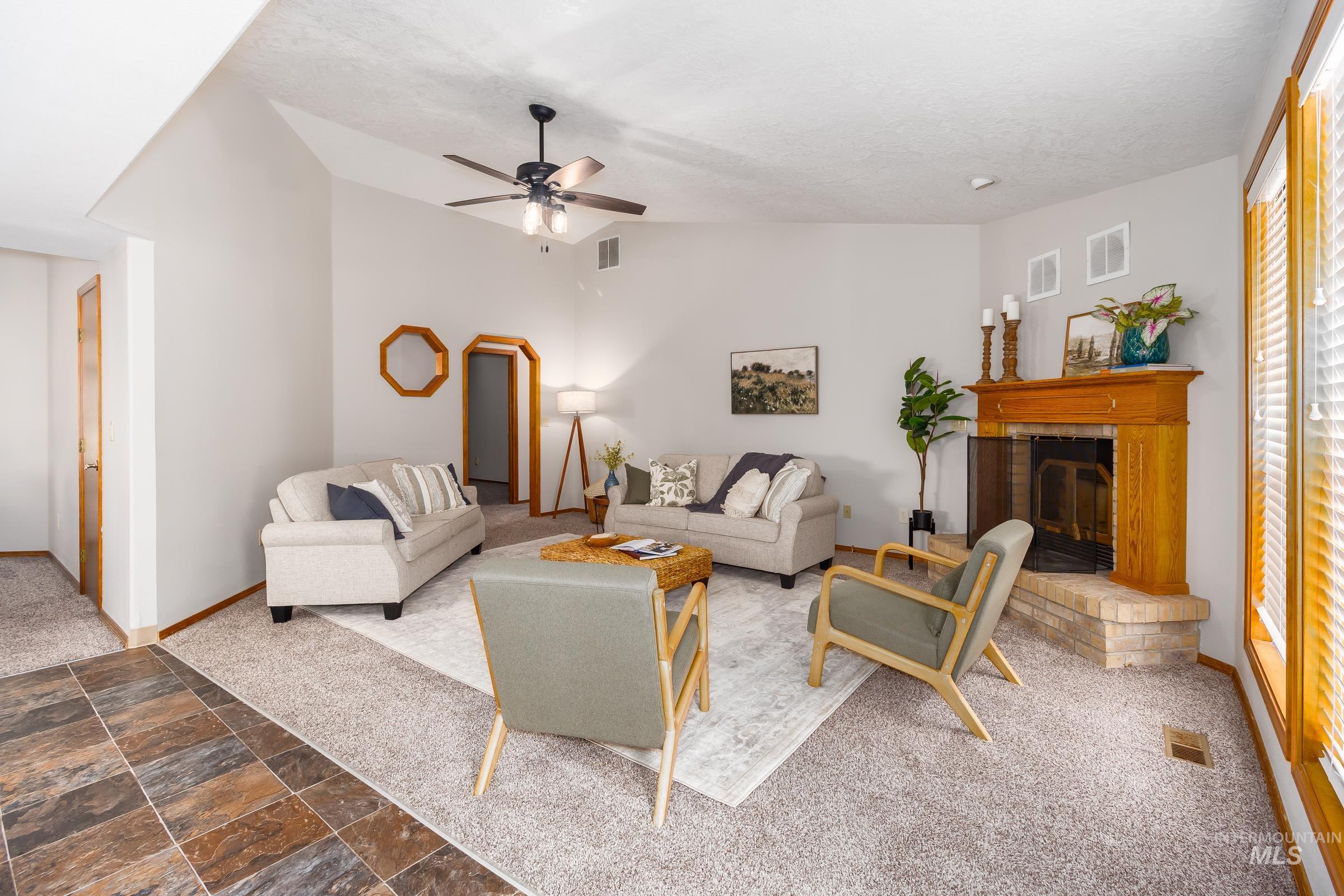 11972 W Stillwater Dr., Boise, Idaho 83713, 3 Bedrooms, 2 Bathrooms, Residential For Sale, Price $499,900, 98980611