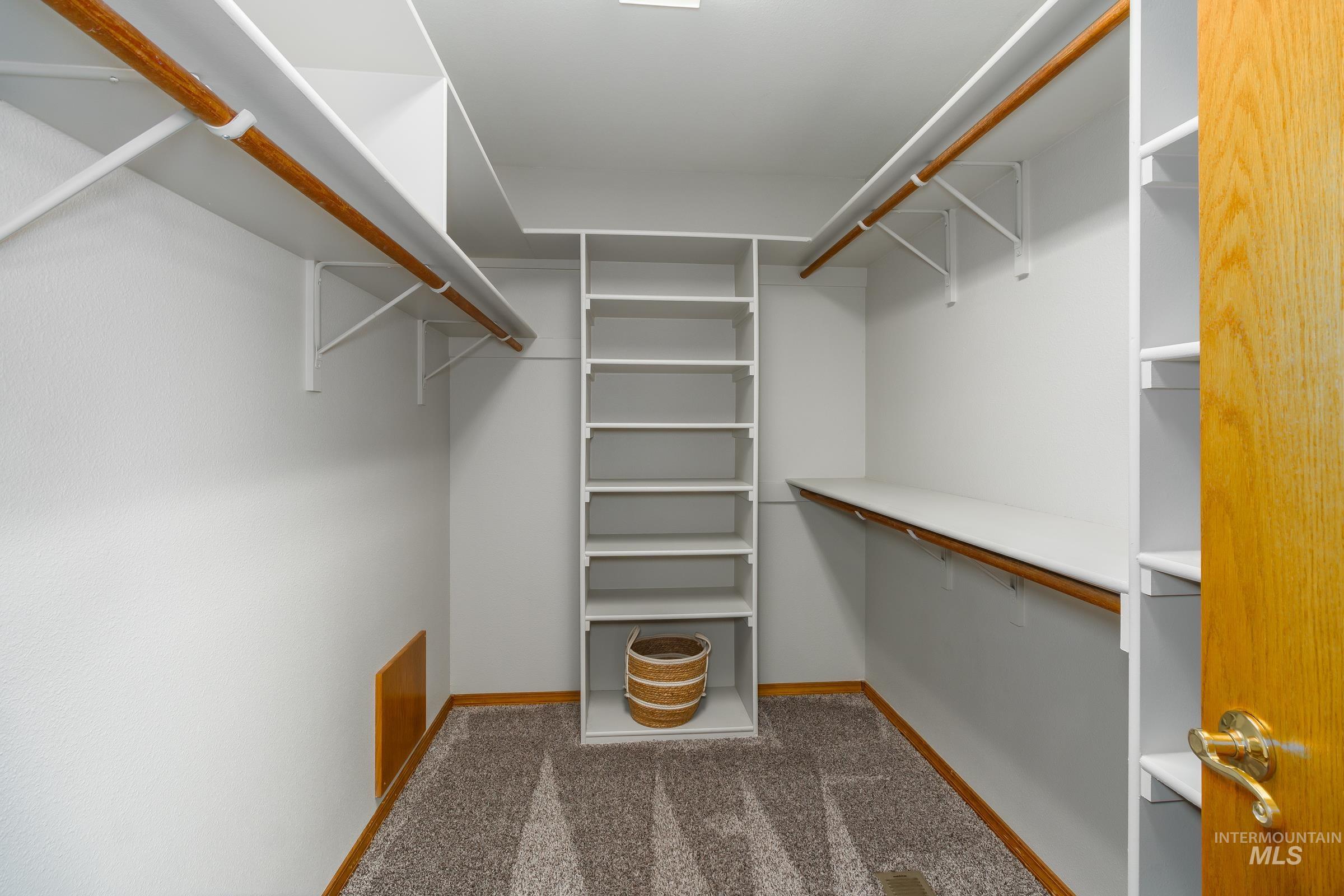 11972 W Stillwater Dr., Boise, Idaho 83713, 3 Bedrooms, 2 Bathrooms, Residential For Sale, Price $499,900, 98980611