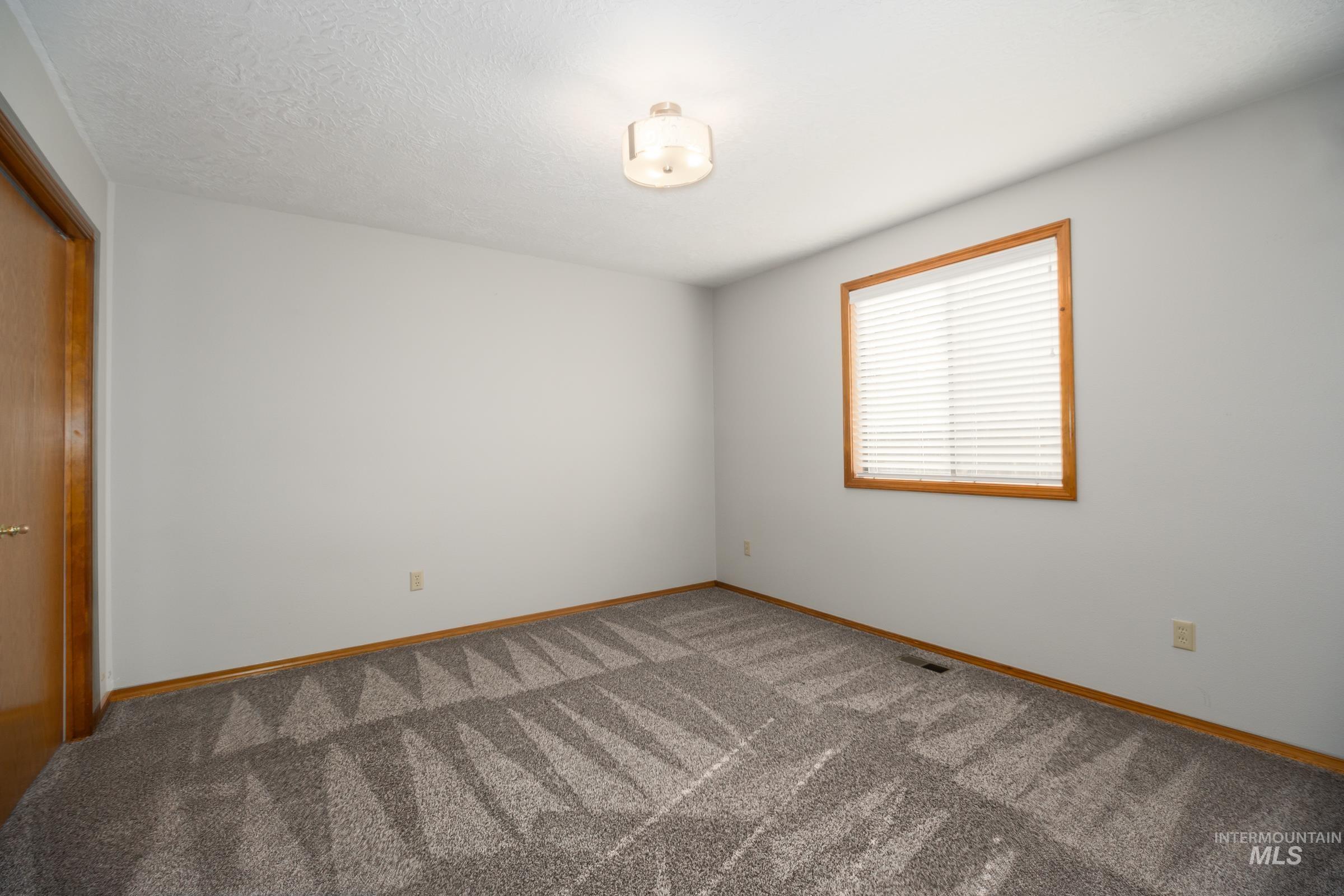 11972 W Stillwater Dr., Boise, Idaho 83713, 3 Bedrooms, 2 Bathrooms, Residential For Sale, Price $499,900, 98980611