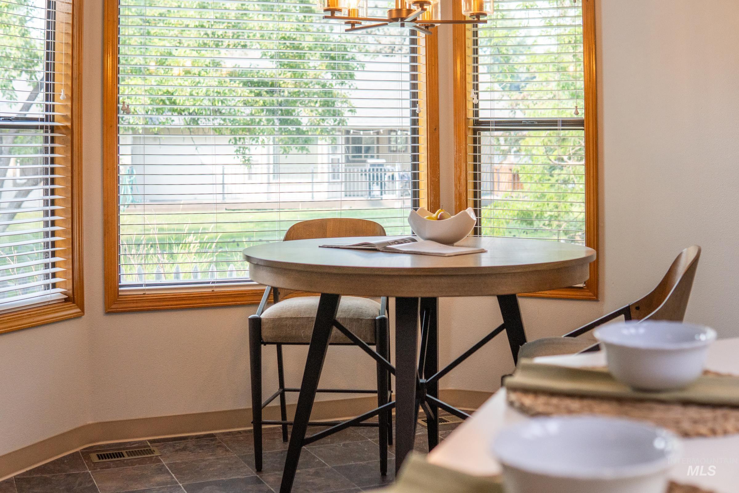 11972 W Stillwater Dr., Boise, Idaho 83713, 3 Bedrooms, 2 Bathrooms, Residential For Sale, Price $499,900, 98980611