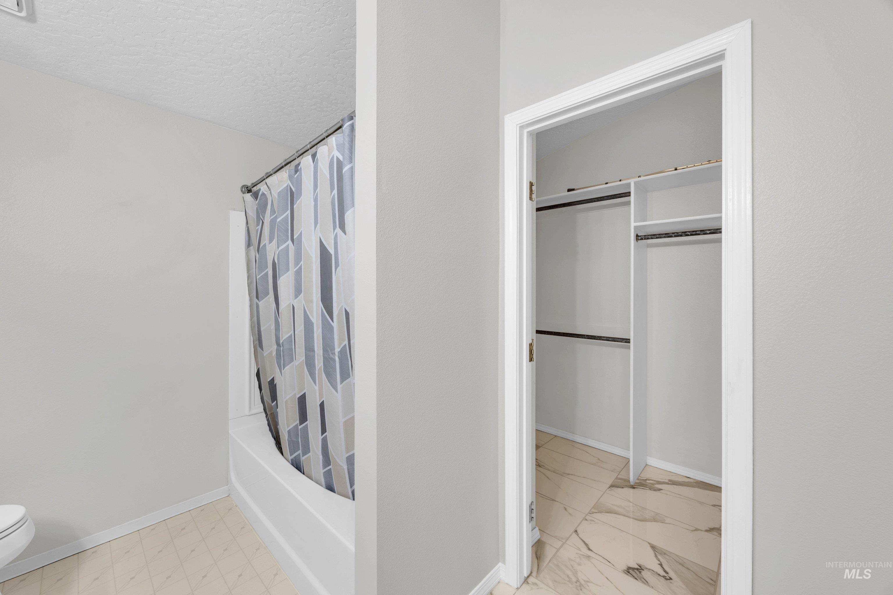 3114 Teepee ct, Nampa, Idaho 83686, 4 Bedrooms, 2 Bathrooms, Residential For Sale, Price $407,900, 98980613