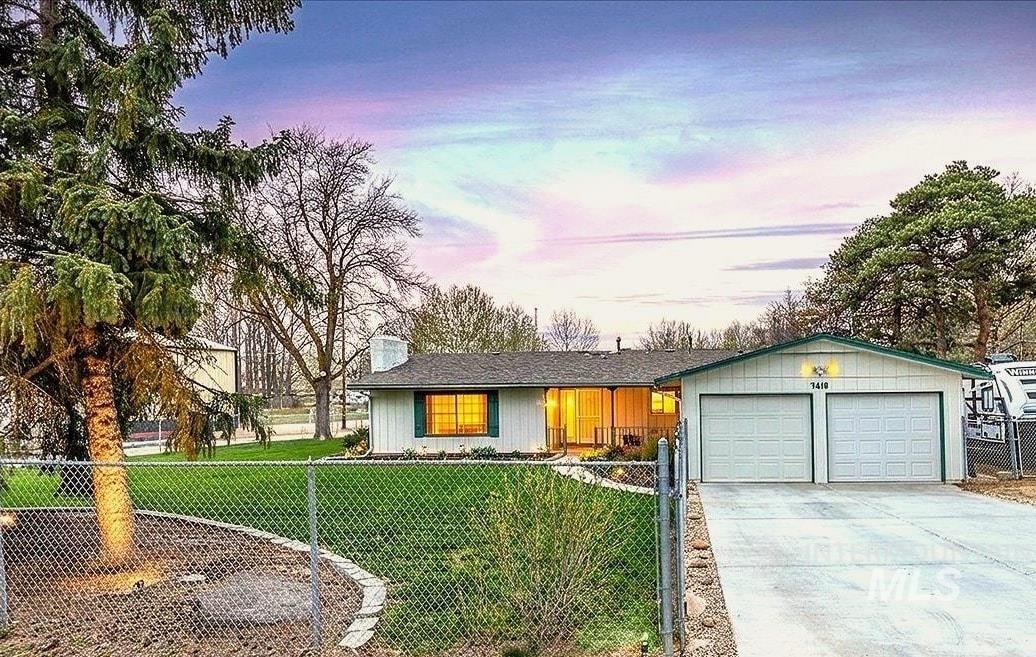 7419 S Greenacres Dr., Boise, Idaho 83609, 3 Bedrooms, 2 Bathrooms, Residential For Sale, Price $674,900,MLS 98980614
