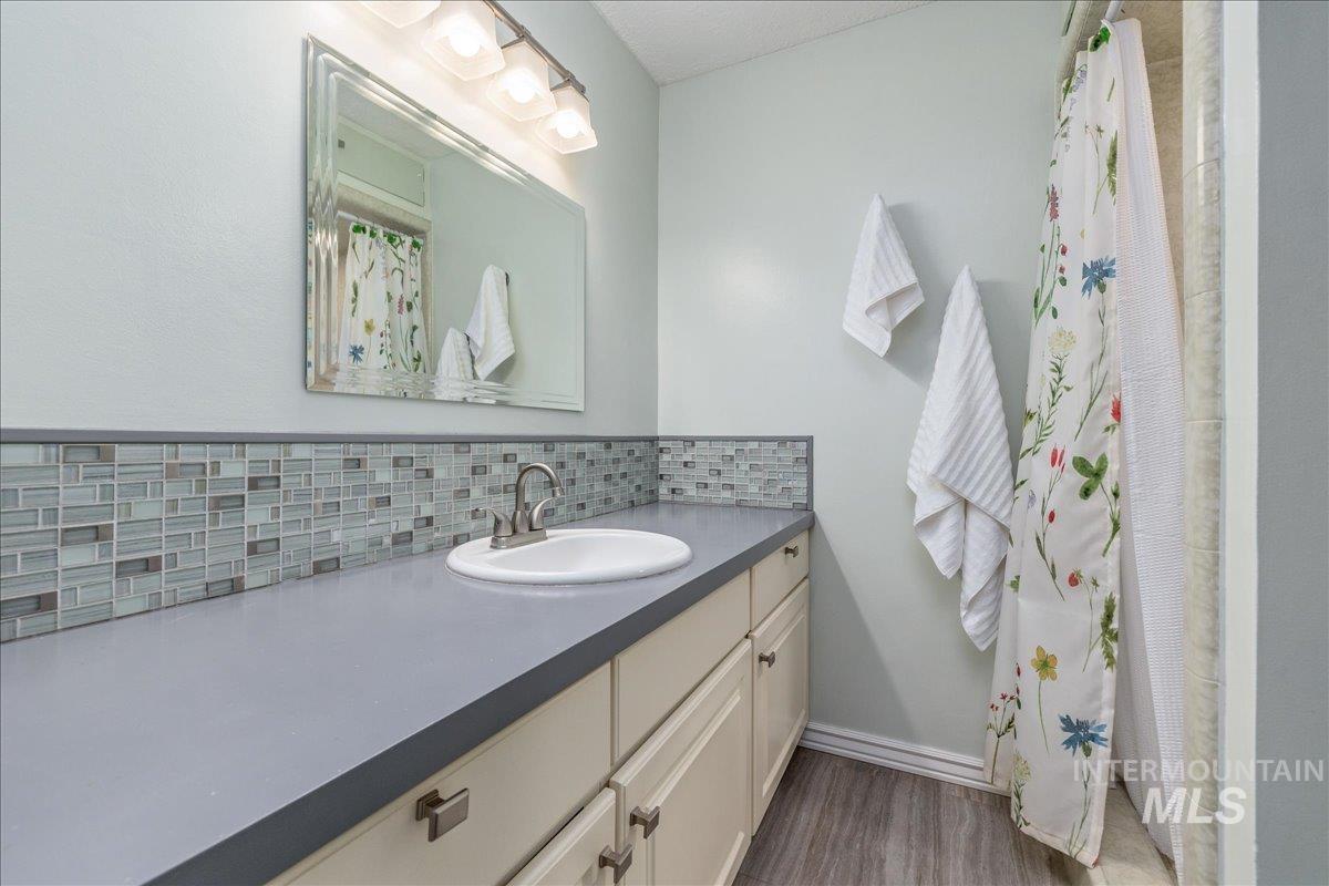 7419 S Greenacres Dr., Boise, Idaho 83609, 3 Bedrooms, 2 Bathrooms, Residential For Sale, Price $674,900, 98980614