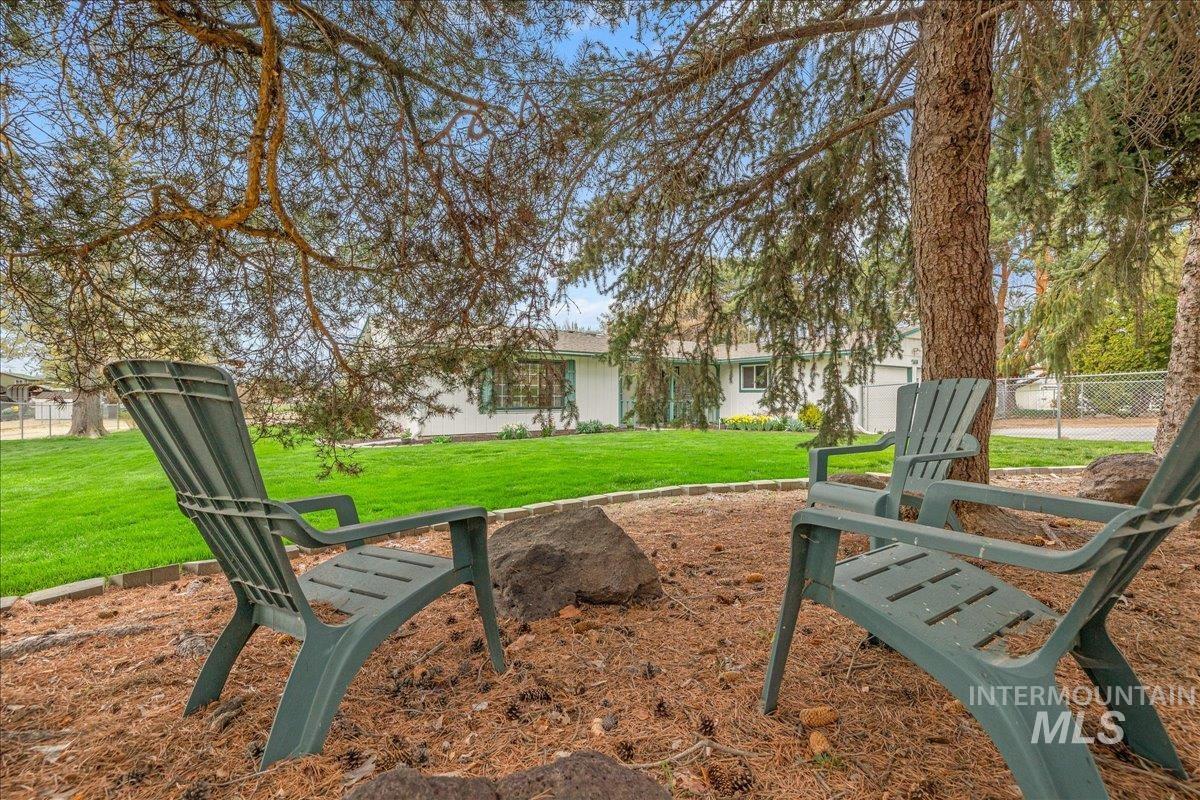 7419 S Greenacres Dr., Boise, Idaho 83609, 3 Bedrooms, 2 Bathrooms, Residential For Sale, Price $674,900, 98980614