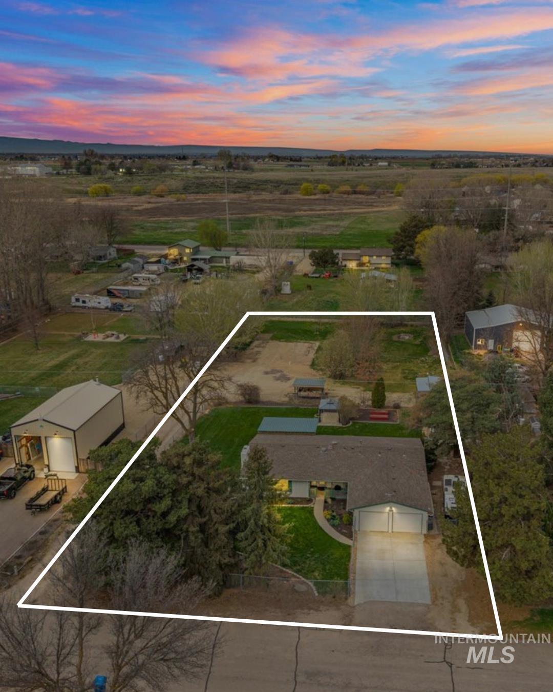 7419 S Greenacres Dr., Boise, Idaho 83709, 3 Bedrooms, 2 Bathrooms, Residential For Sale, Price $639,900, 98980614