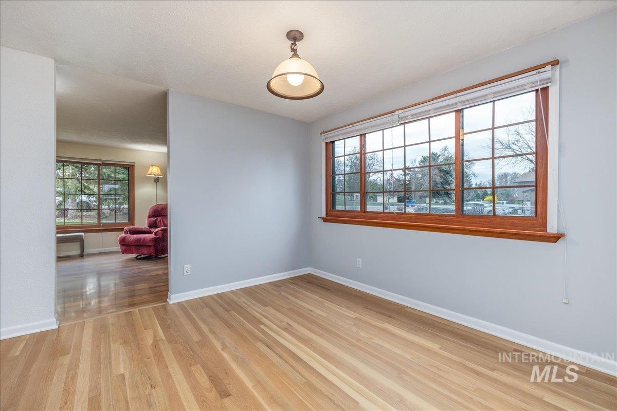 7419 S Greenacres Dr., Boise, Idaho 83609, 3 Bedrooms, 2 Bathrooms, Residential For Sale, Price $674,900, 98980614