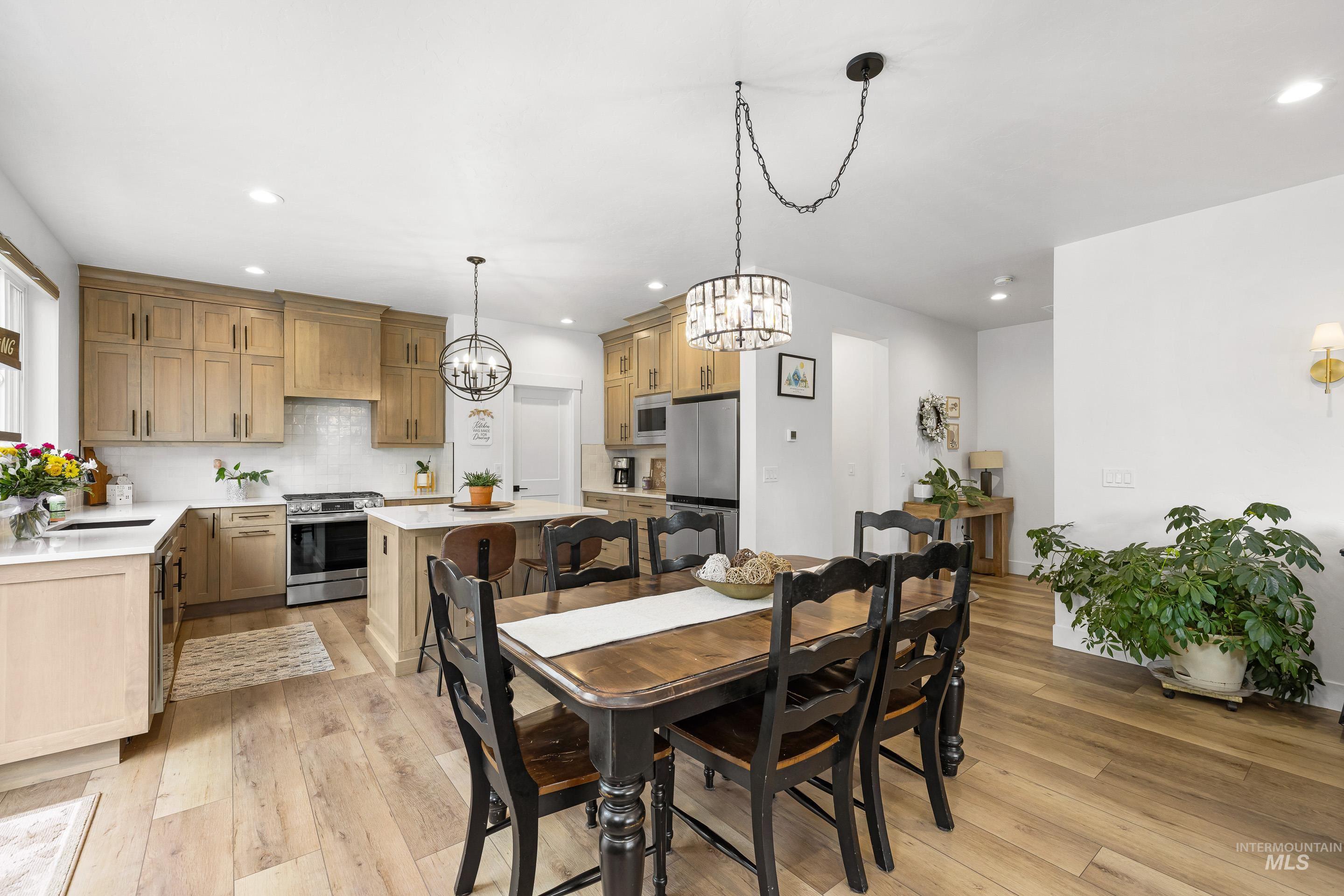 10418 W Shields Ave, Garden City, Idaho 83714, 3 Bedrooms, 2.5 Bathrooms, Residential For Sale, Price $599,900,MLS 98980615