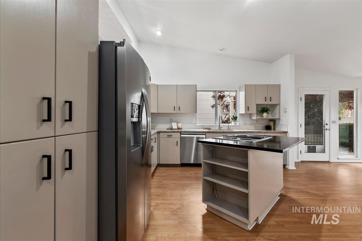 8359 W Willowdale Dr, Garden City, Idaho 83714, 2 Bedrooms, 2.5 Bathrooms, Residential For Sale, Price $499,900, 98980617