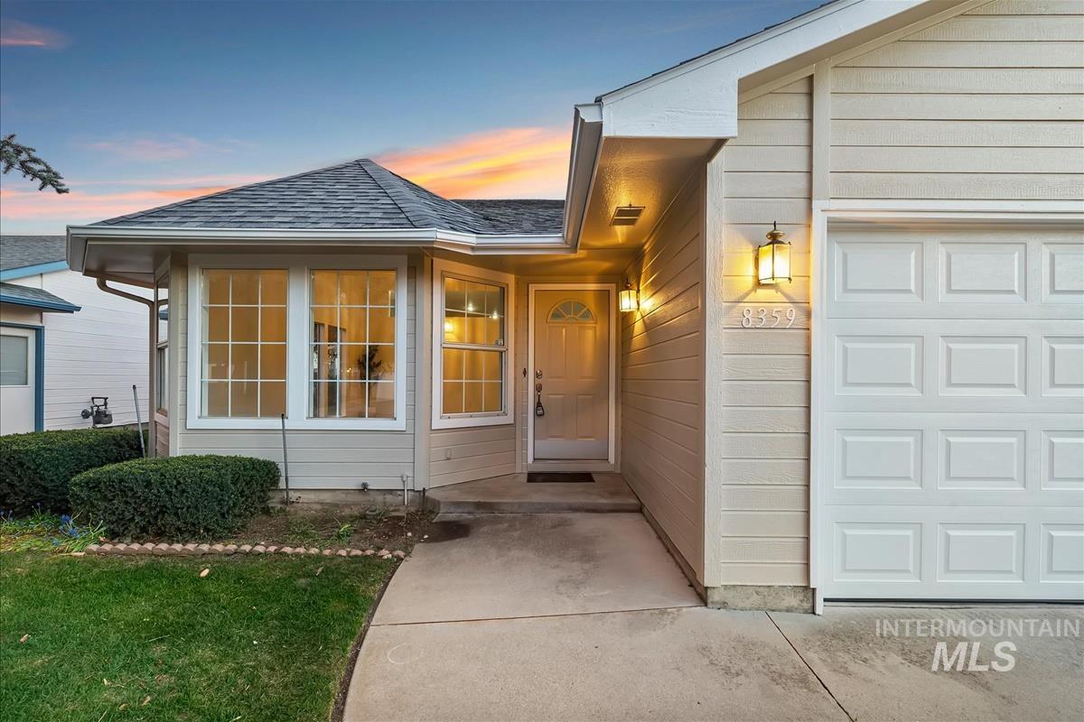 8359 W Willowdale Dr, Garden City, Idaho 83714, 2 Bedrooms, 2.5 Bathrooms, Residential For Sale, Price $499,900, 98980617