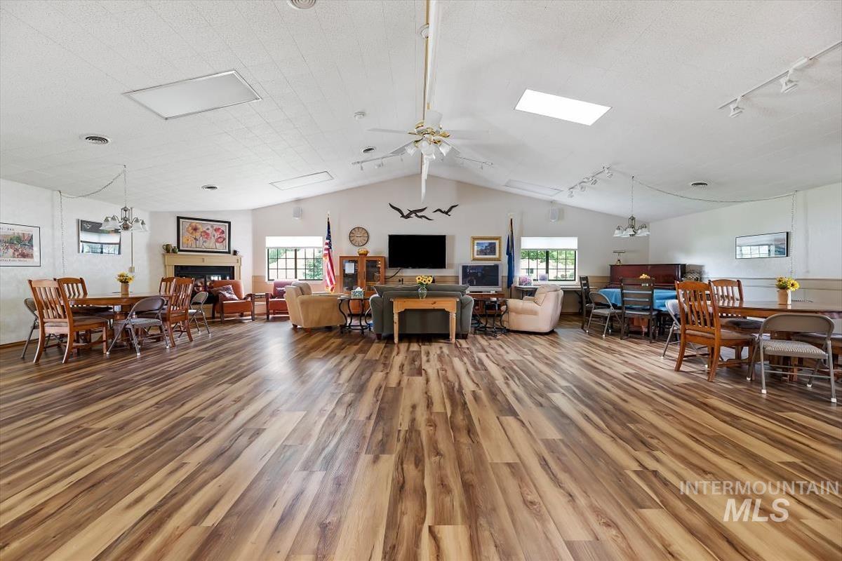 8359 W Willowdale Dr, Garden City, Idaho 83714, 2 Bedrooms, 2.5 Bathrooms, Residential For Sale, Price $499,900, 98980617