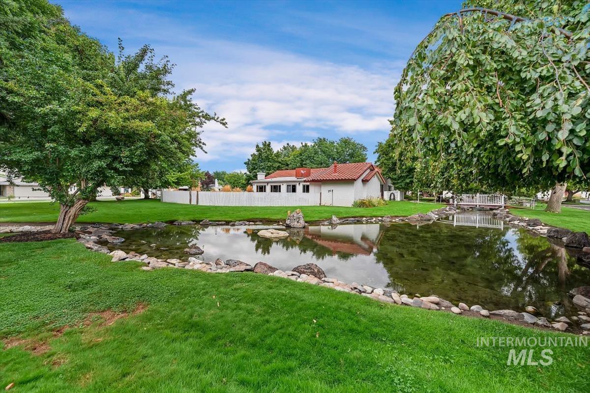 8359 W Willowdale Dr, Garden City, Idaho 83714, 2 Bedrooms, 2.5 Bathrooms, Residential For Sale, Price $499,900, 98980617