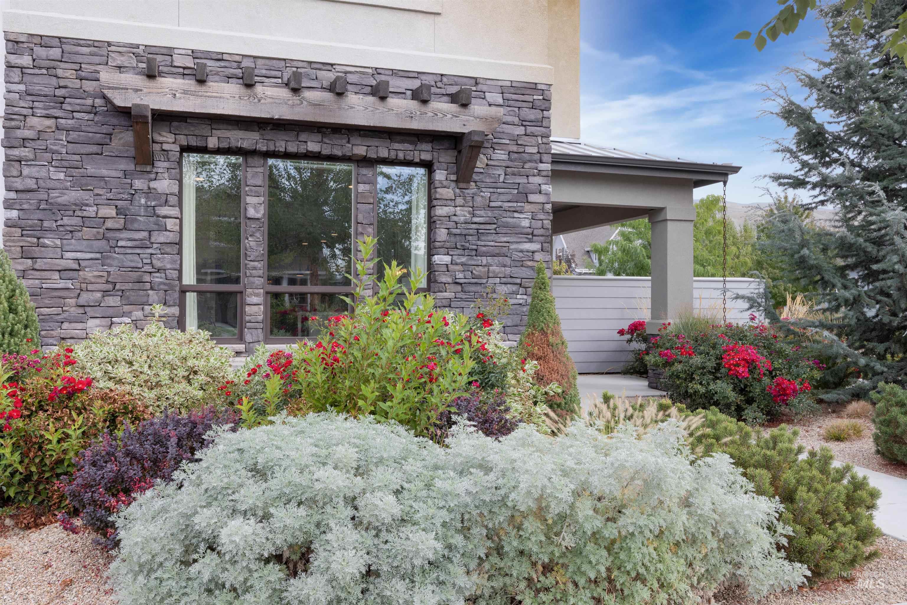 4252 E Parkcenter Blvd, Boise, Idaho 83716, 3 Bedrooms, 2.5 Bathrooms, Residential For Sale, Price $725,000, 98980620