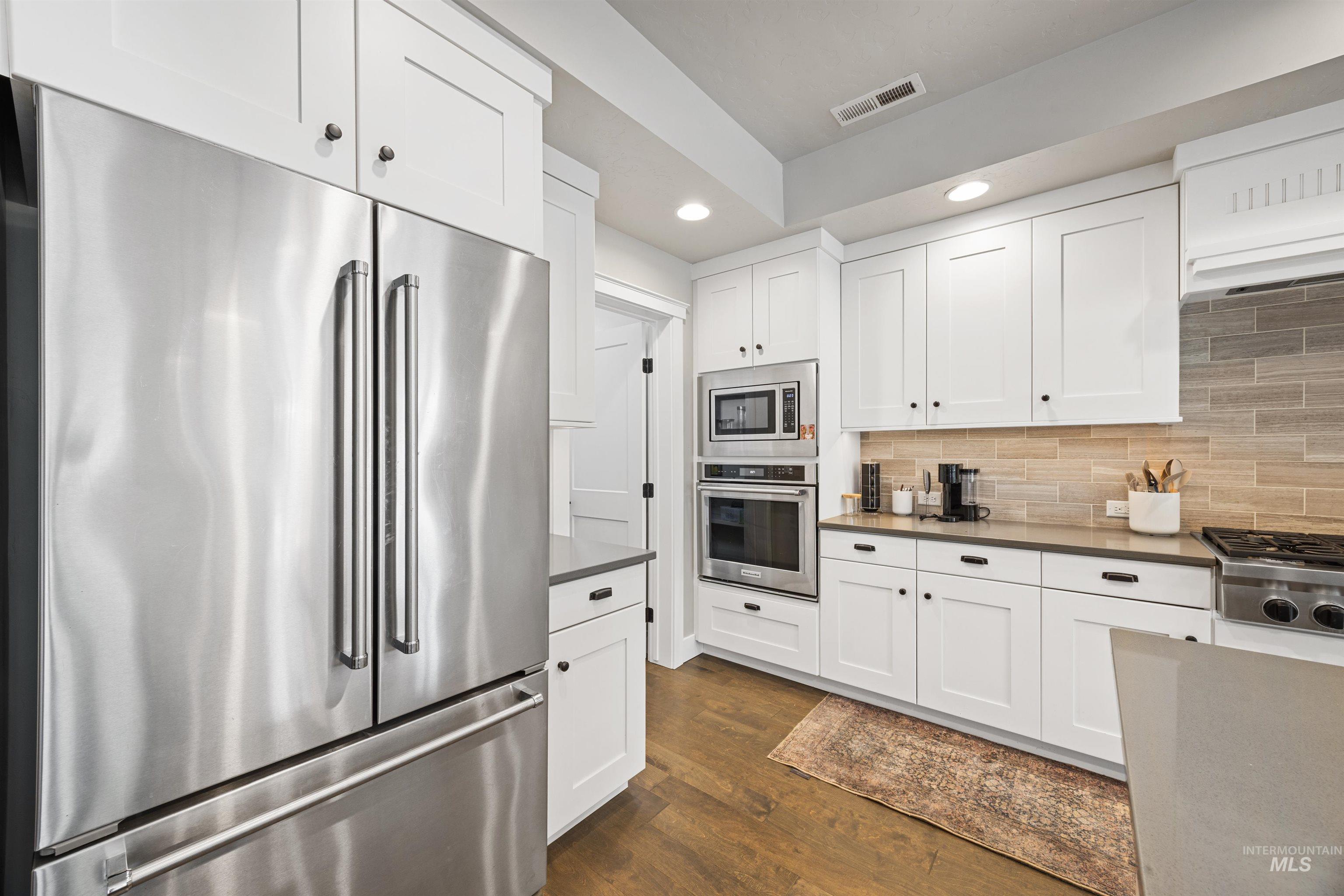 4252 E Parkcenter Blvd, Boise, Idaho 83716, 3 Bedrooms, 2.5 Bathrooms, Residential For Sale, Price $725,000, 98980620