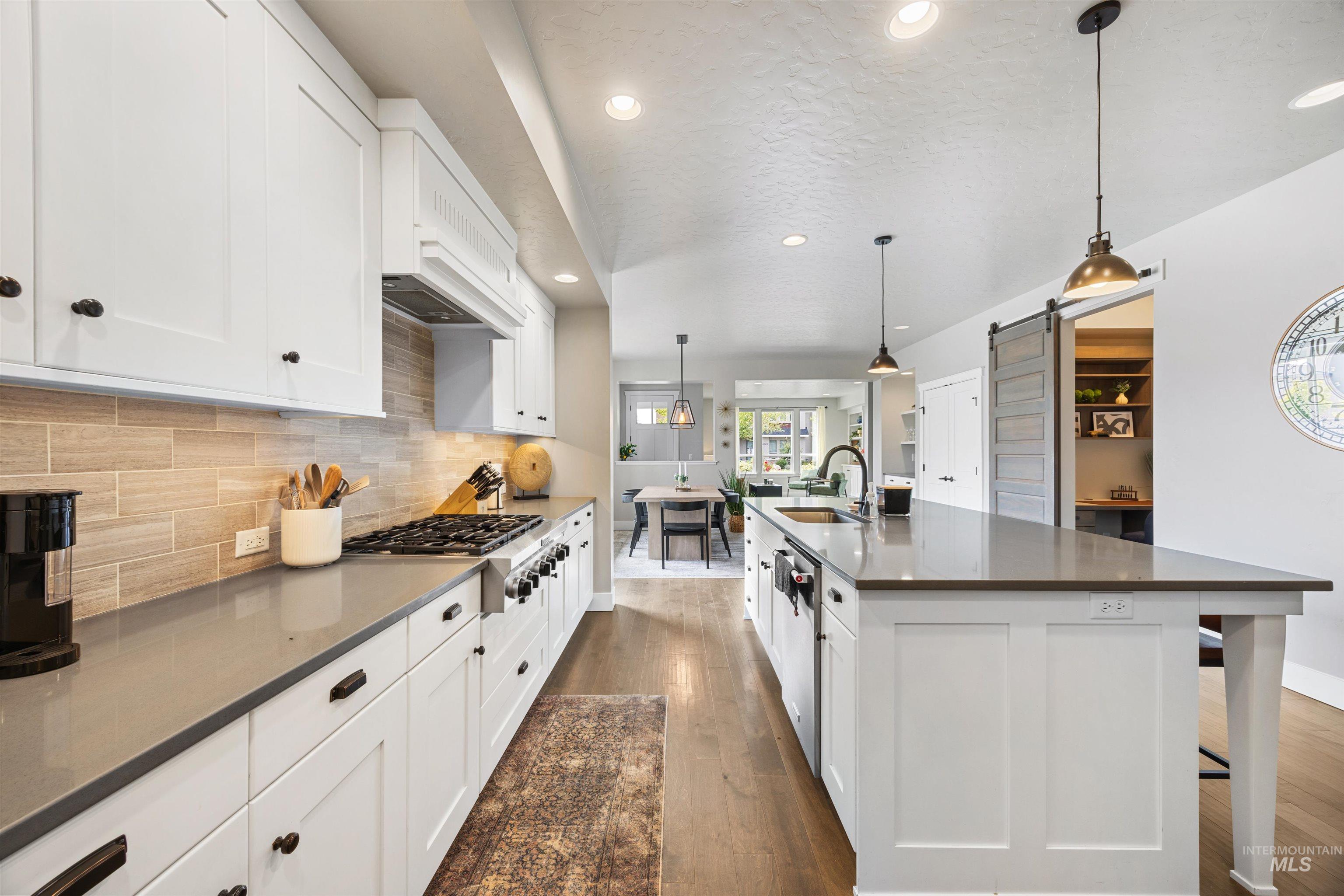 4252 E Parkcenter Blvd, Boise, Idaho 83716, 3 Bedrooms, 2.5 Bathrooms, Residential For Sale, Price $725,000, 98980620