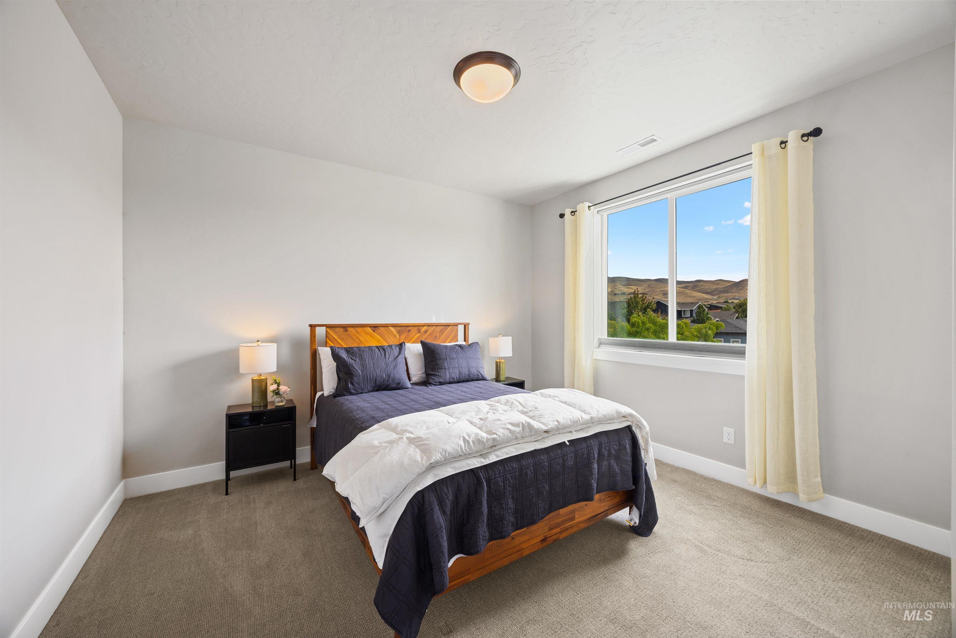 4252 E Parkcenter Blvd, Boise, Idaho 83716, 3 Bedrooms, 2.5 Bathrooms, Residential For Sale, Price $725,000, 98980620