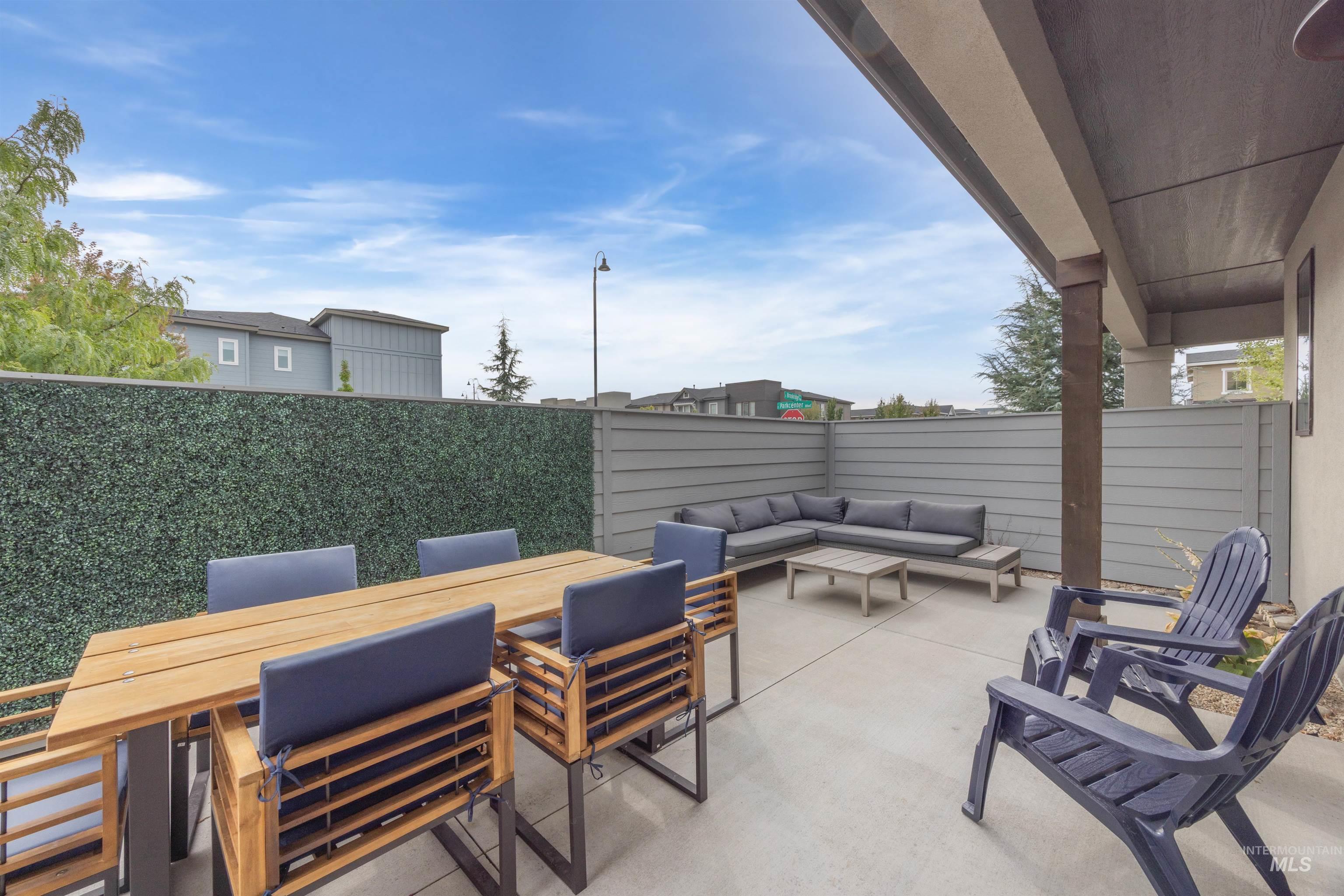 4252 E Parkcenter Blvd, Boise, Idaho 83716, 3 Bedrooms, 2.5 Bathrooms, Residential For Sale, Price $725,000, 98980620