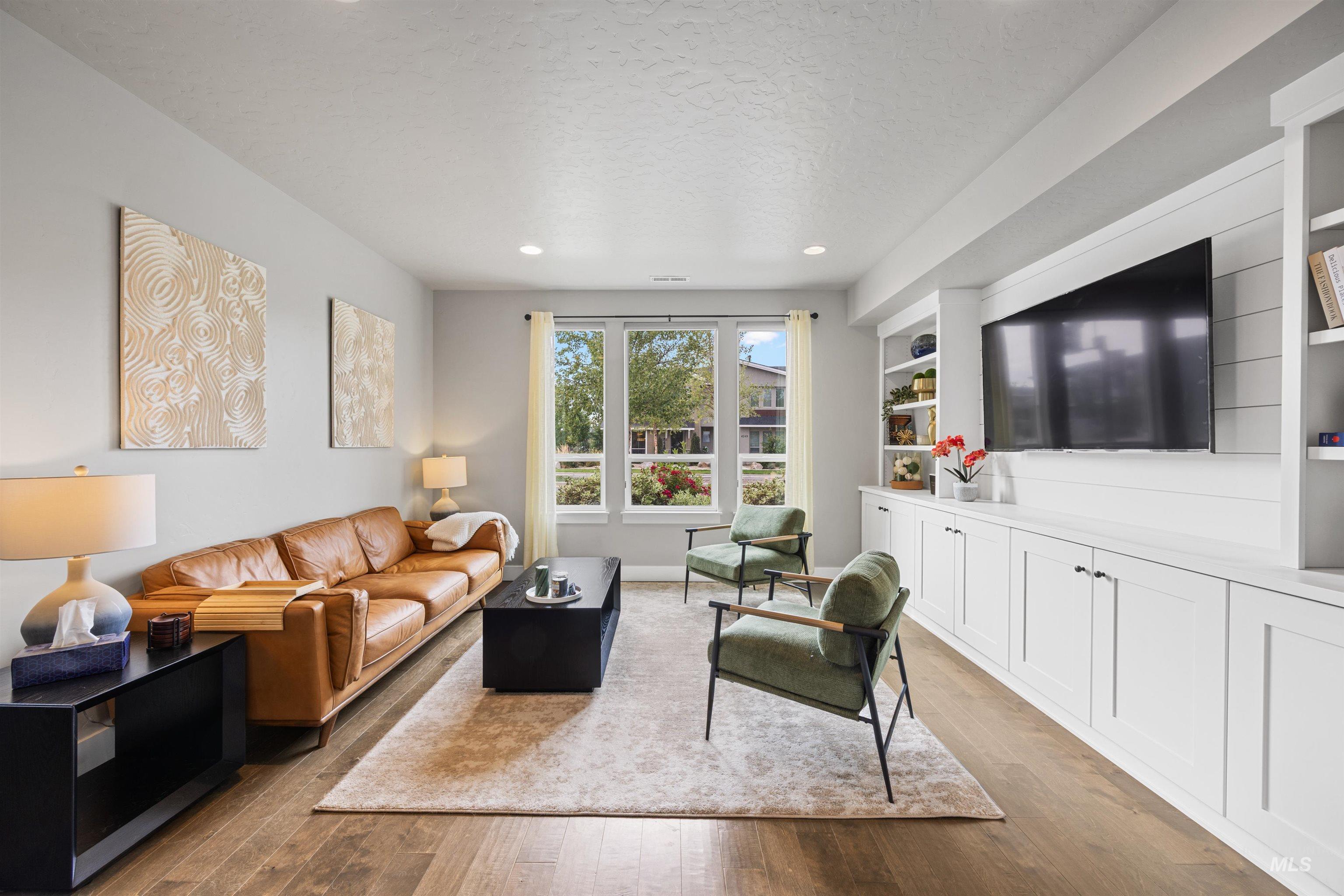 4252 E Parkcenter Blvd, Boise, Idaho 83716, 3 Bedrooms, 2.5 Bathrooms, Residential For Sale, Price $725,000, 98980620