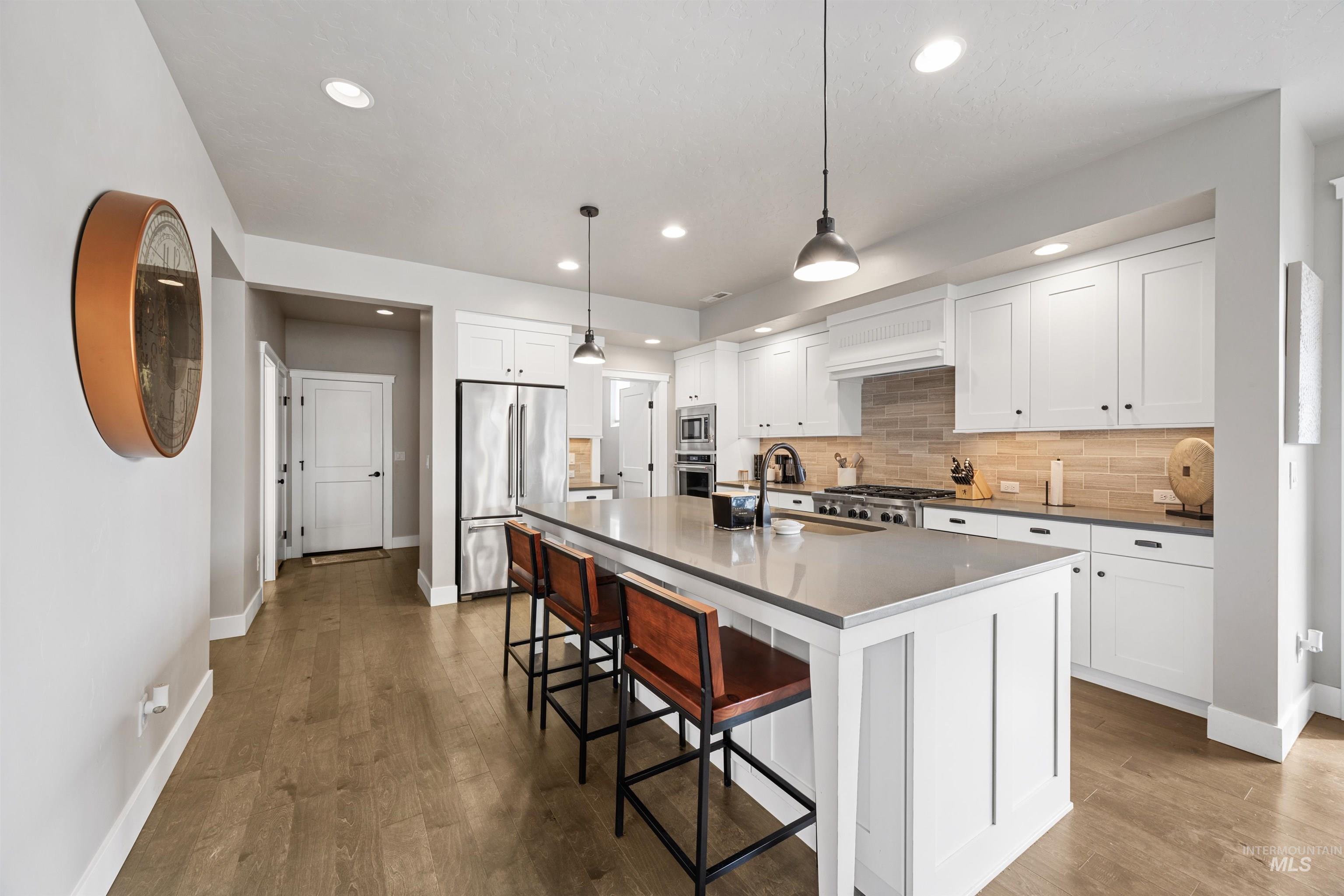 4252 E Parkcenter Blvd, Boise, Idaho 83716, 3 Bedrooms, 2.5 Bathrooms, Residential For Sale, Price $725,000, 98980620